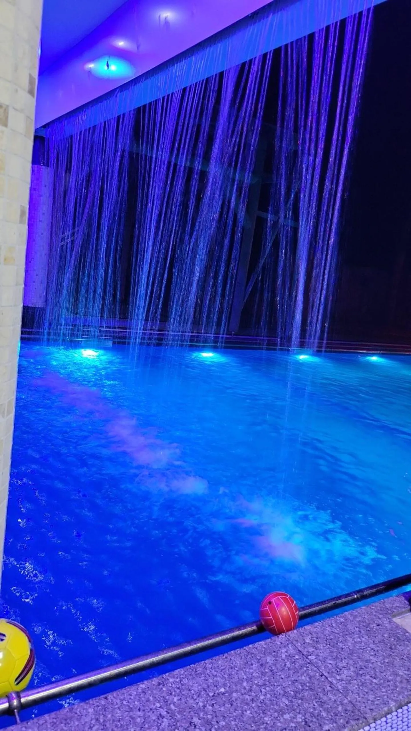 Swimming pool in Blue Rawal