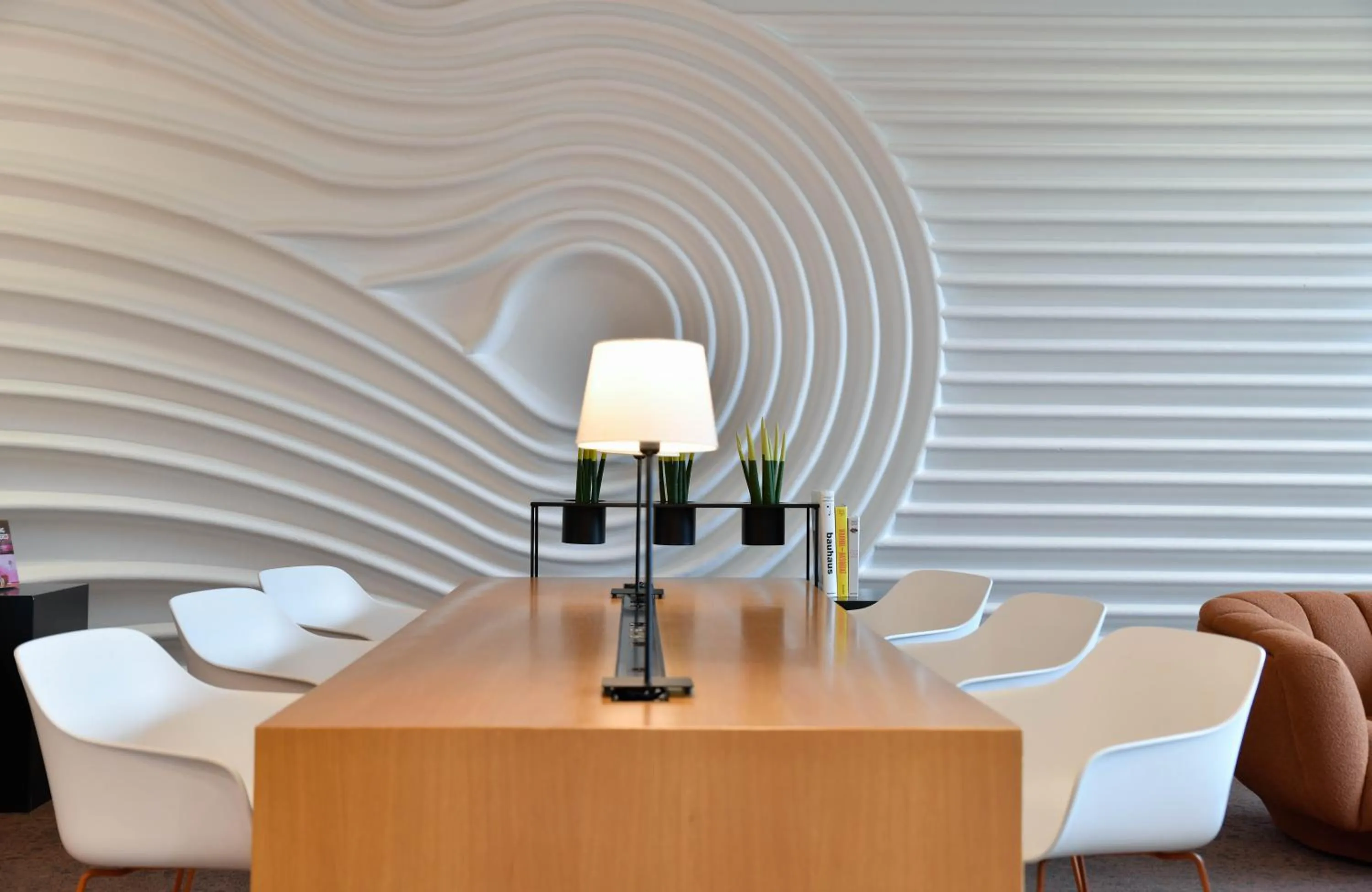 Seating area in Hi Hotel Bari