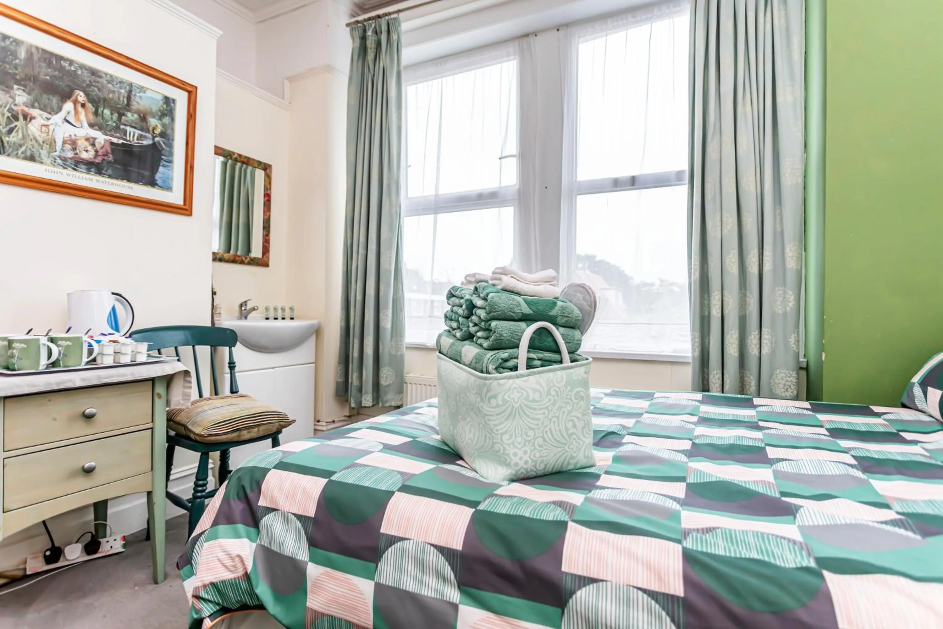 Bedroom, Bed in The Ravensbourne Hotel