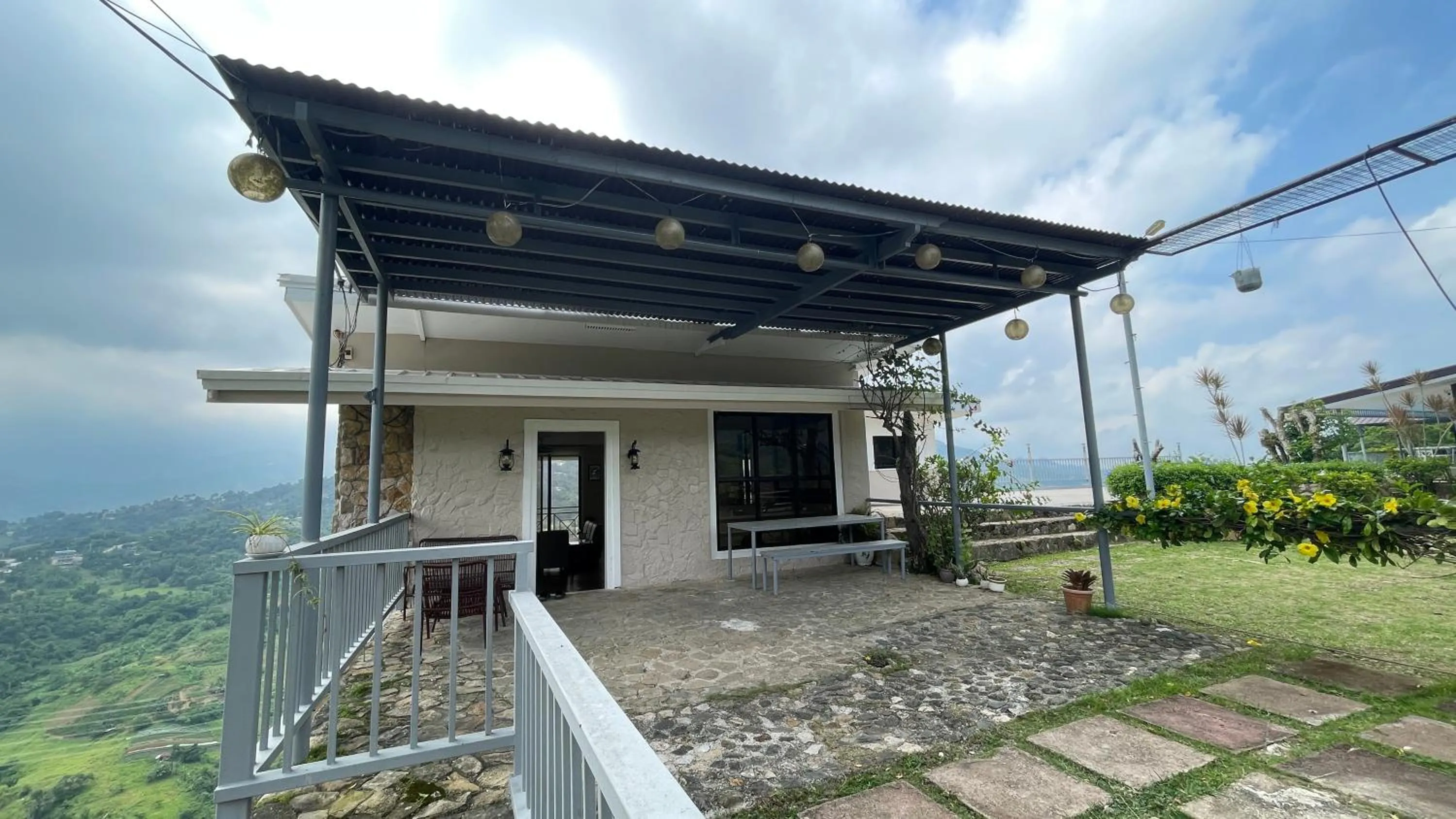 Property building in Serenity Farm and Resort by Hiverooms