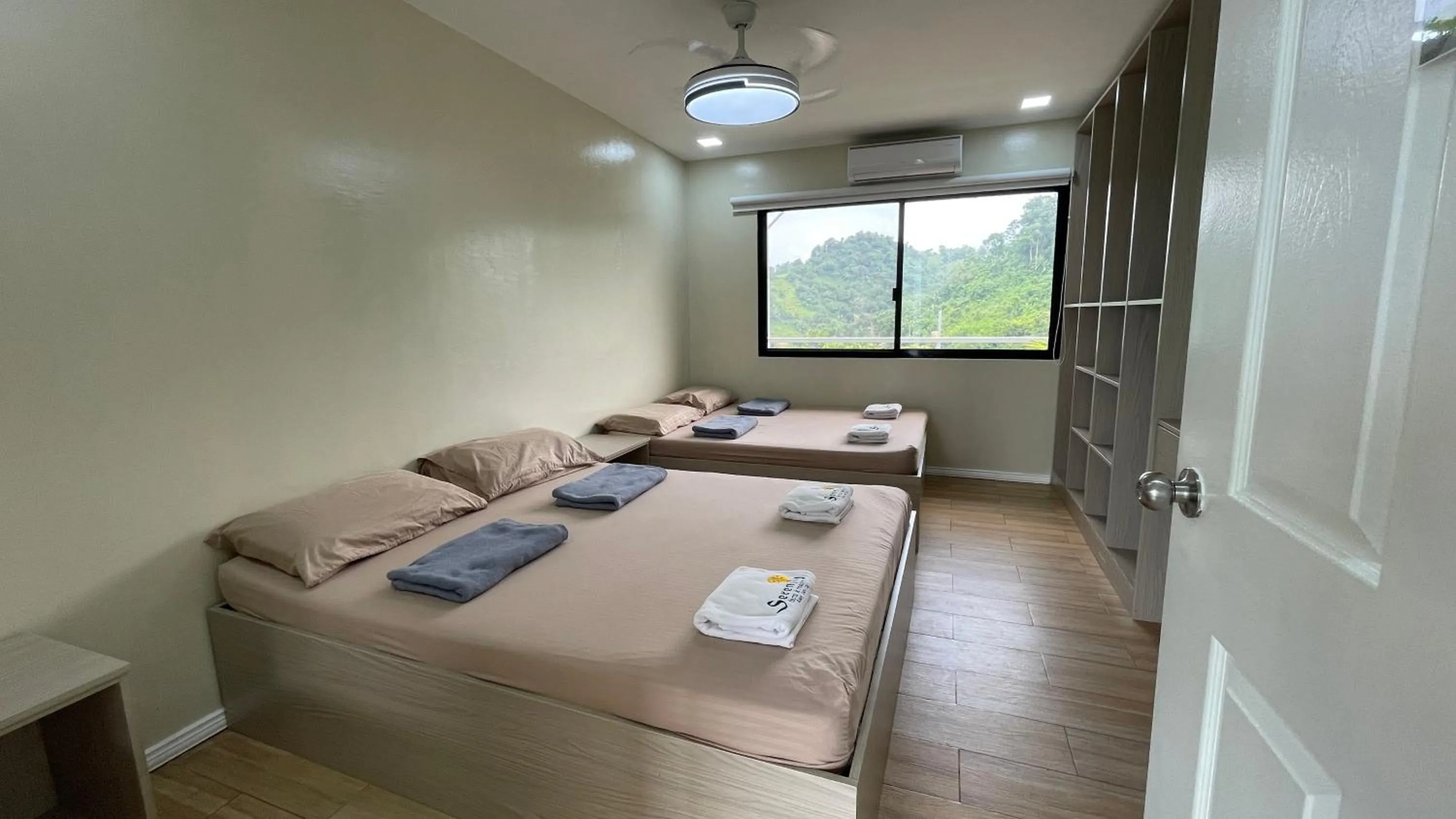 Photo of the whole room, Bed in Serenity Farm and Resort by Hiverooms