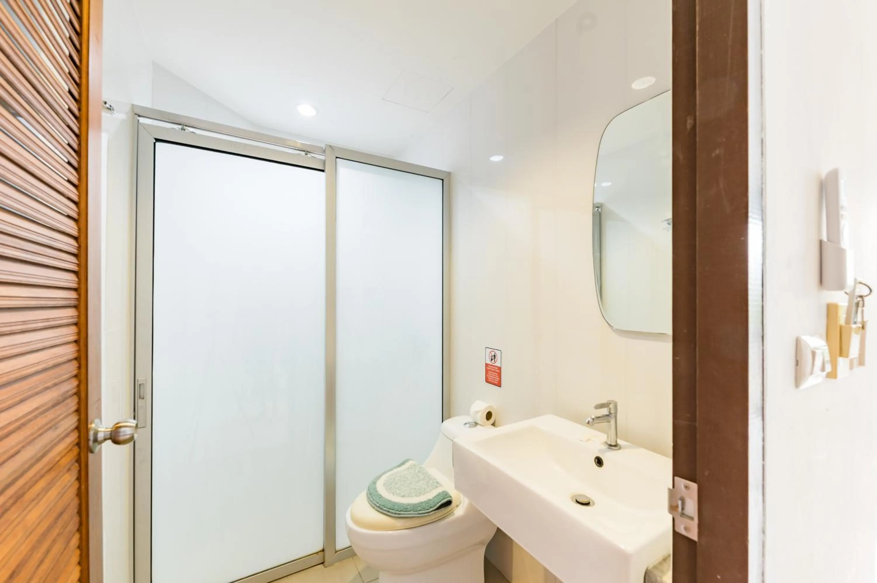 De Blue Sea Rawai Hotel