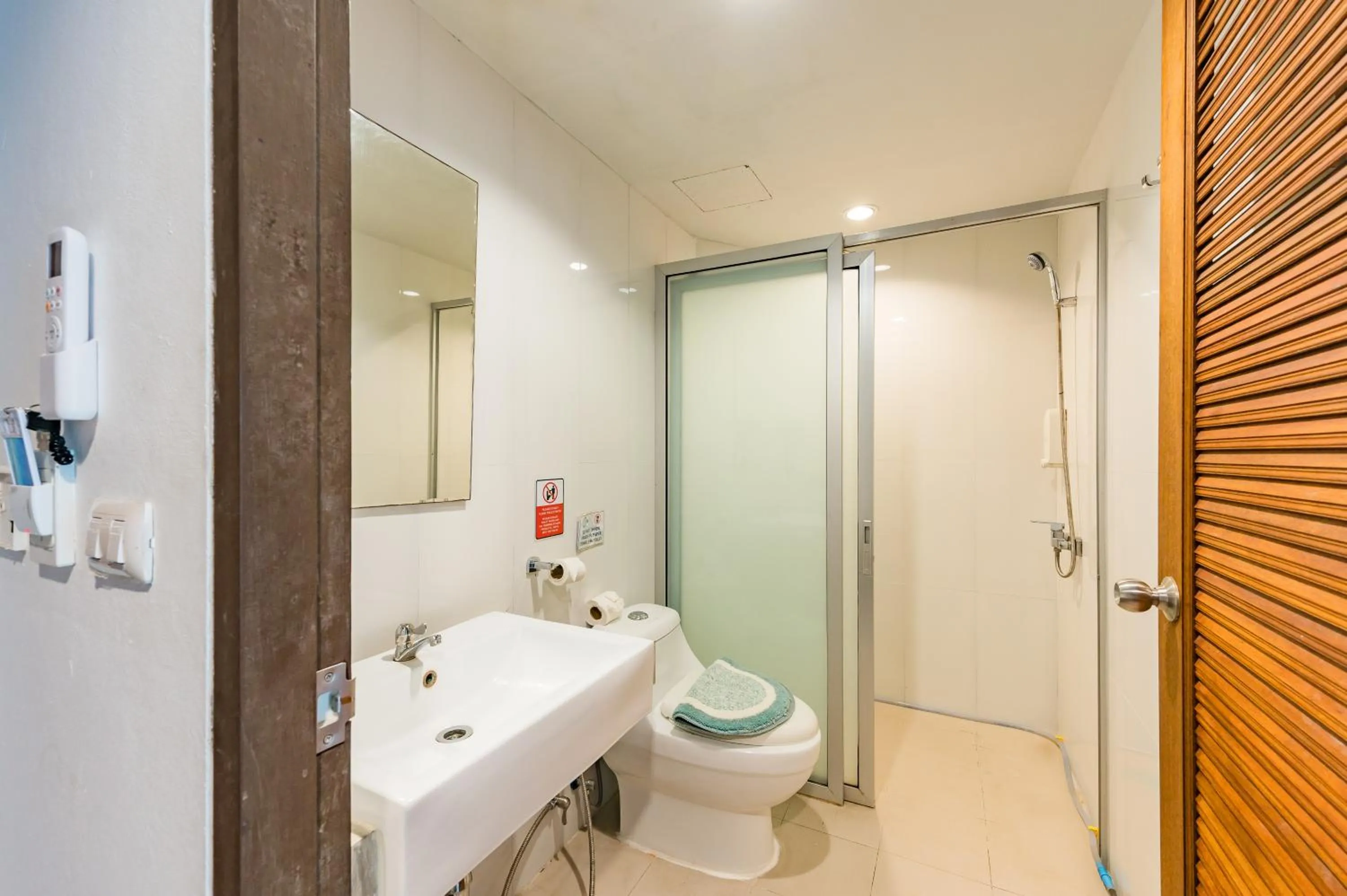 De Blue Sea Rawai Hotel