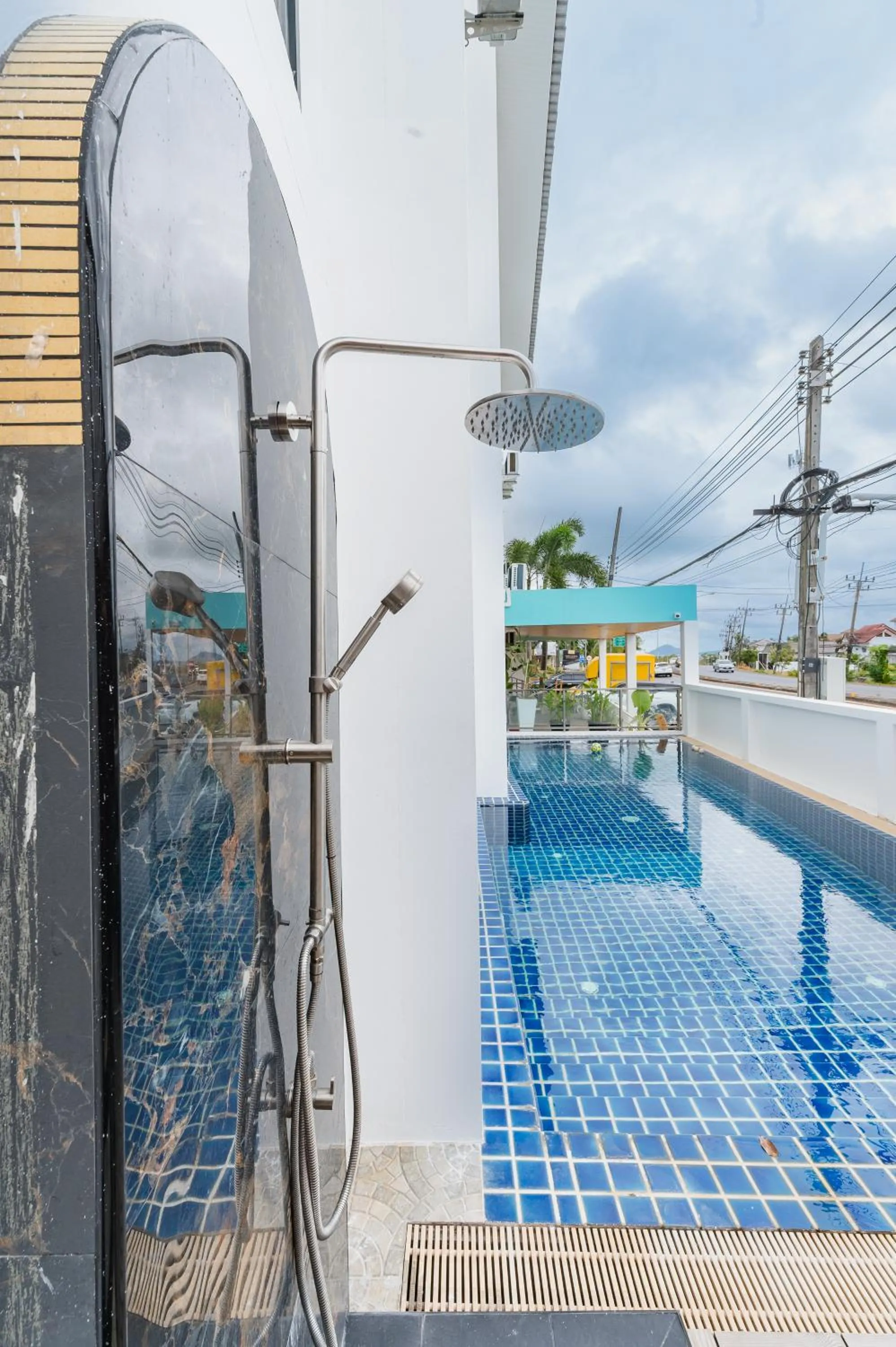 Swimming pool in De Blue Sea Rawai Hotel