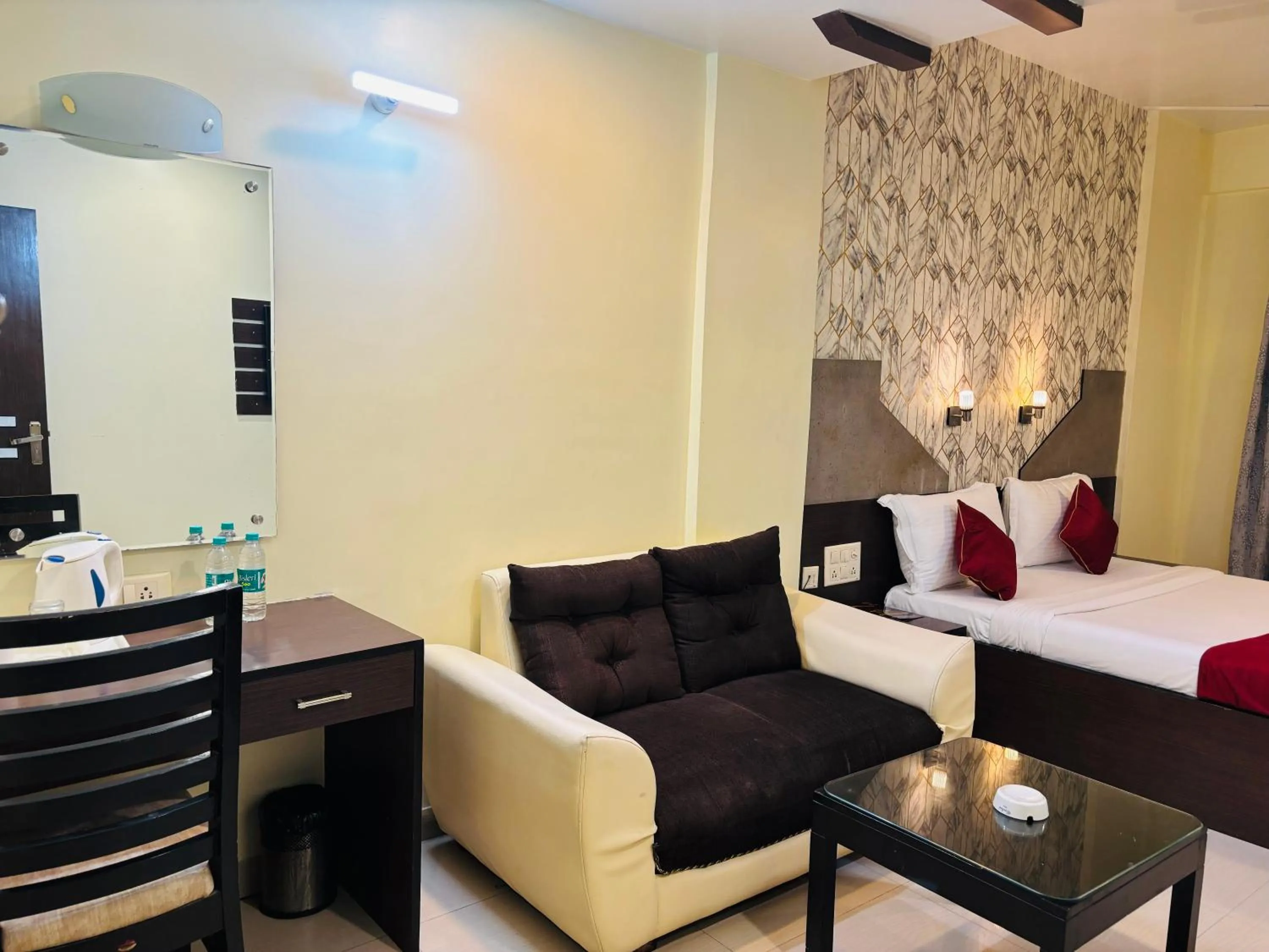 Bed in Hotel Chariot Inn Patna