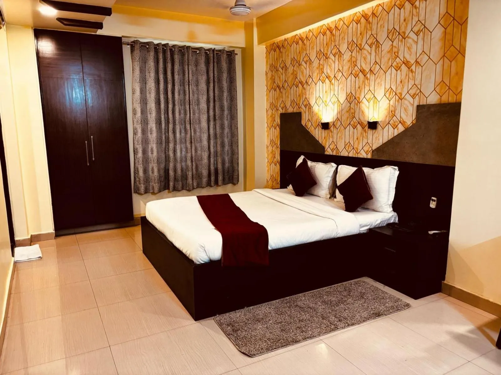 View (from property/room), Bed in Hotel Chariot Inn Patna