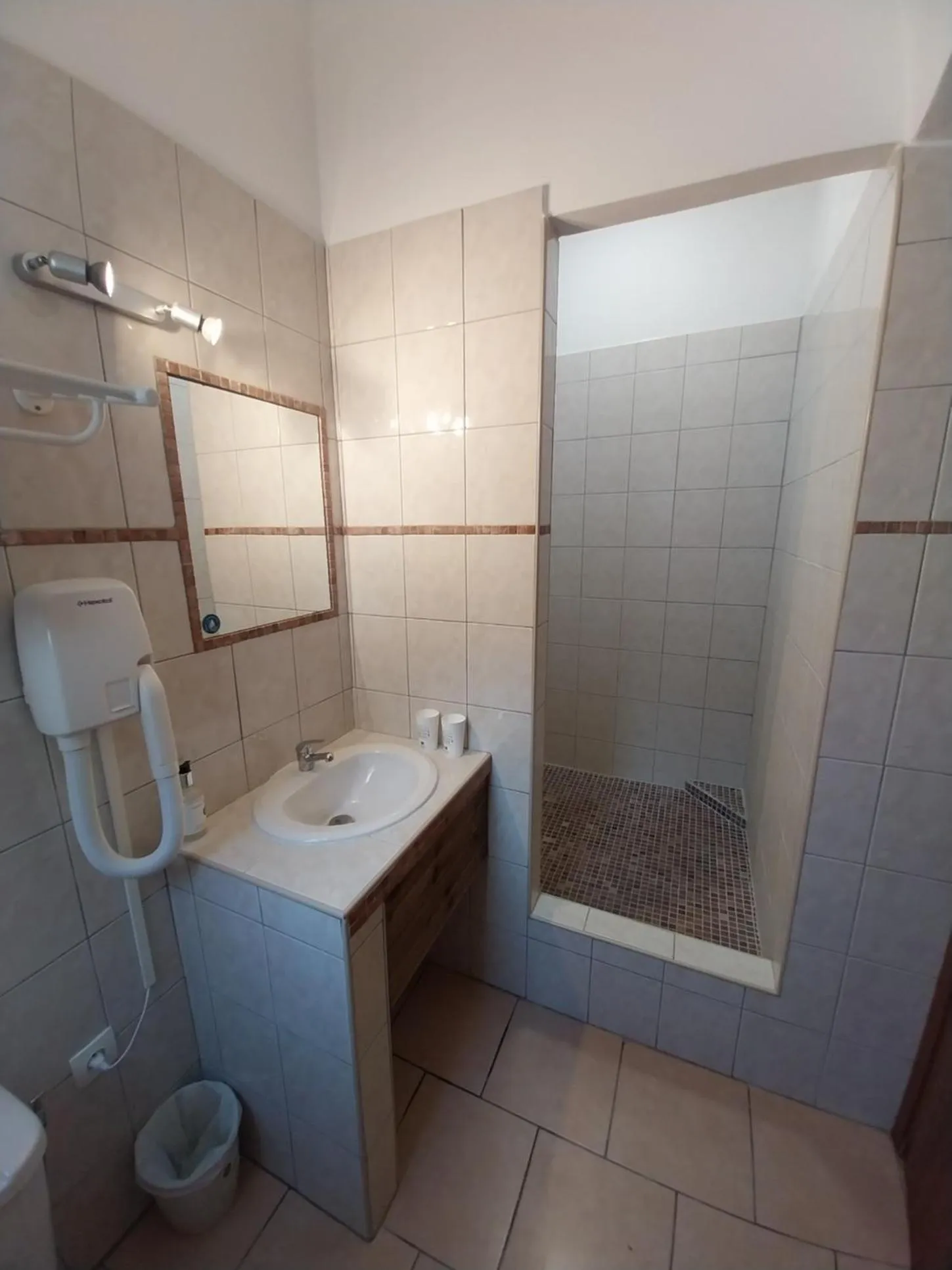 Bathroom in Hôtel Padolo