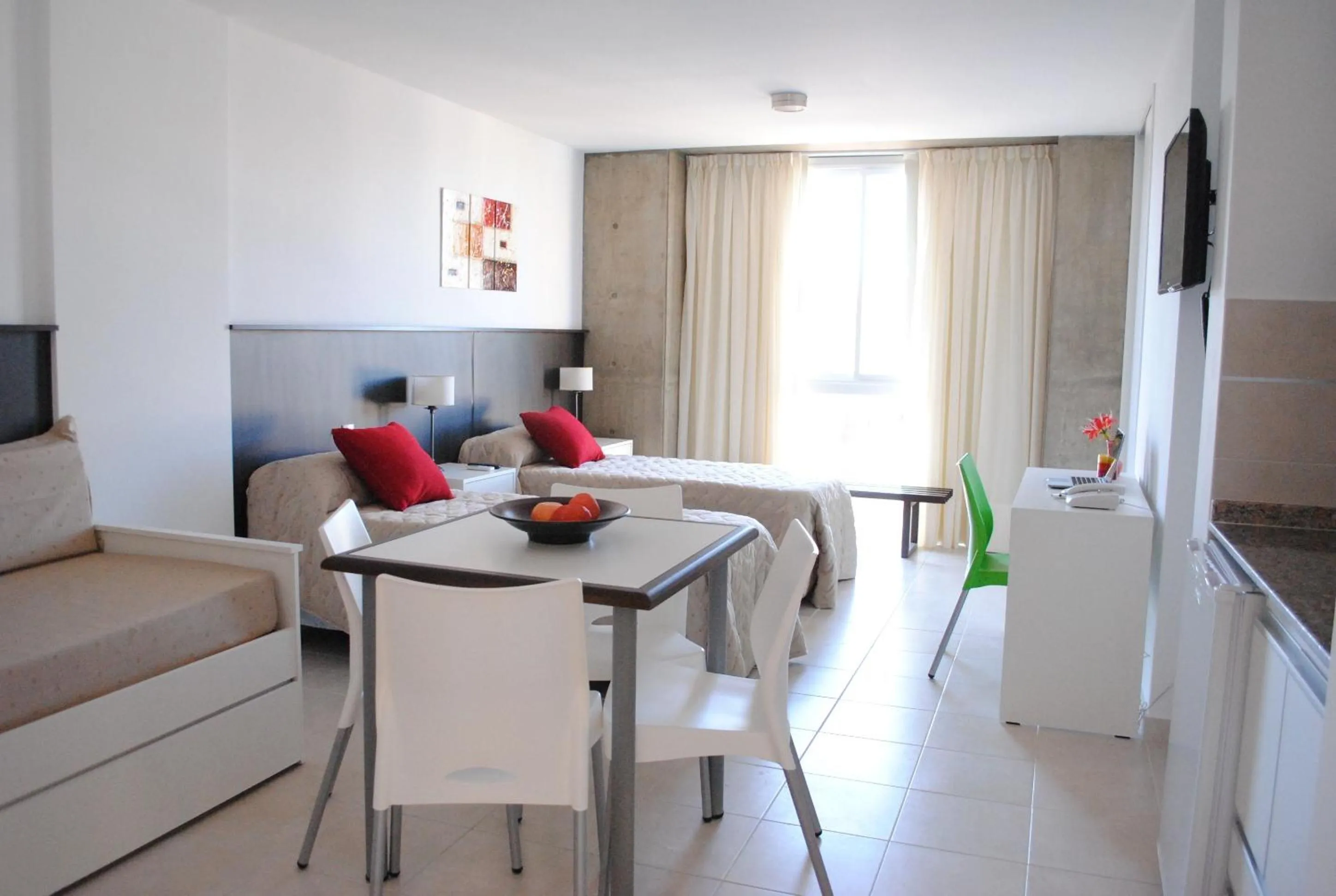 Day in Torre Potosi Departamentos