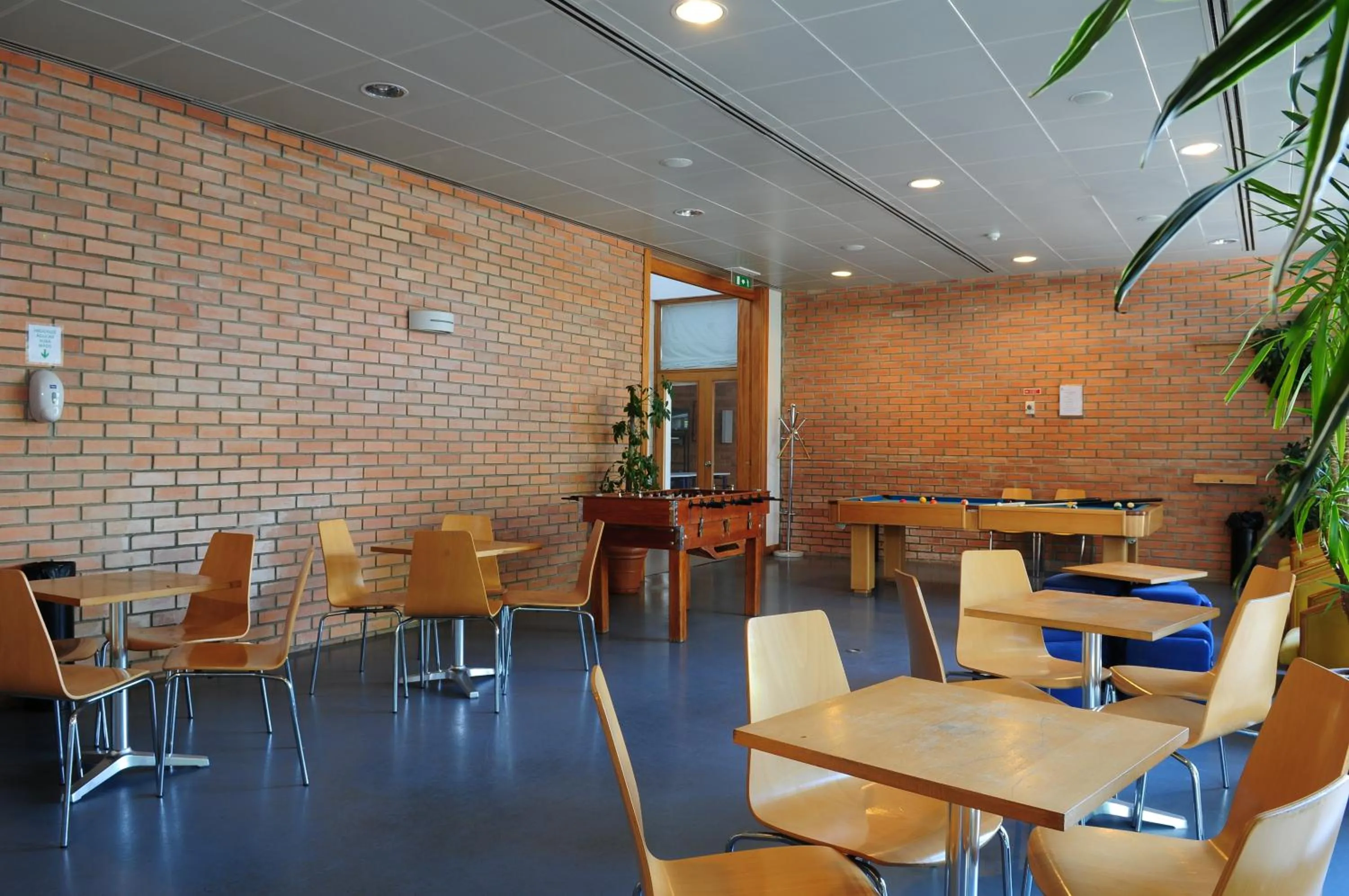 Lounge or bar in HI Abrantes – Pousada de Juventude