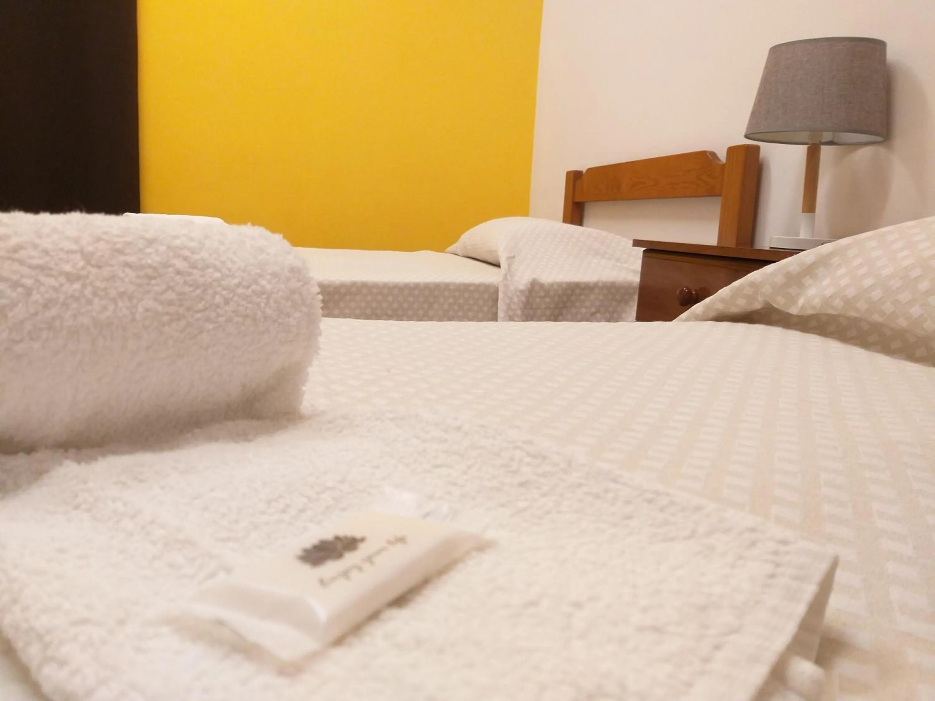 Decorative detail, Bed in HI Faro – Pousada de Juventude