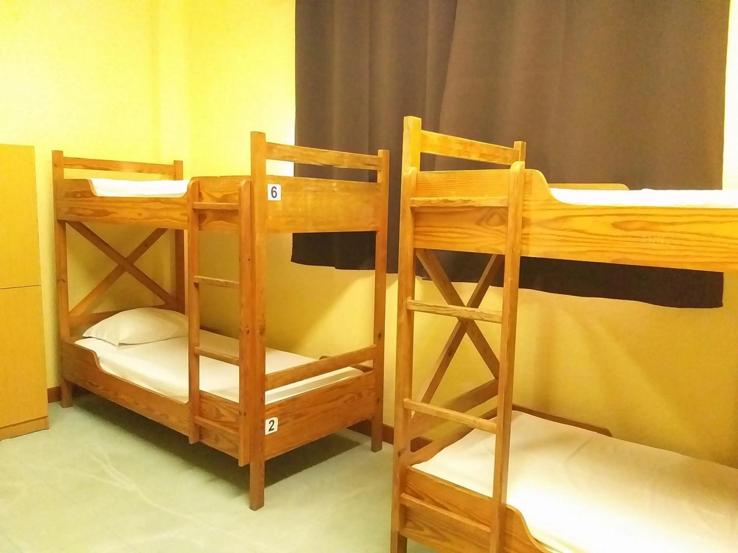 bunk bed, Bed in HI Faro – Pousada de Juventude