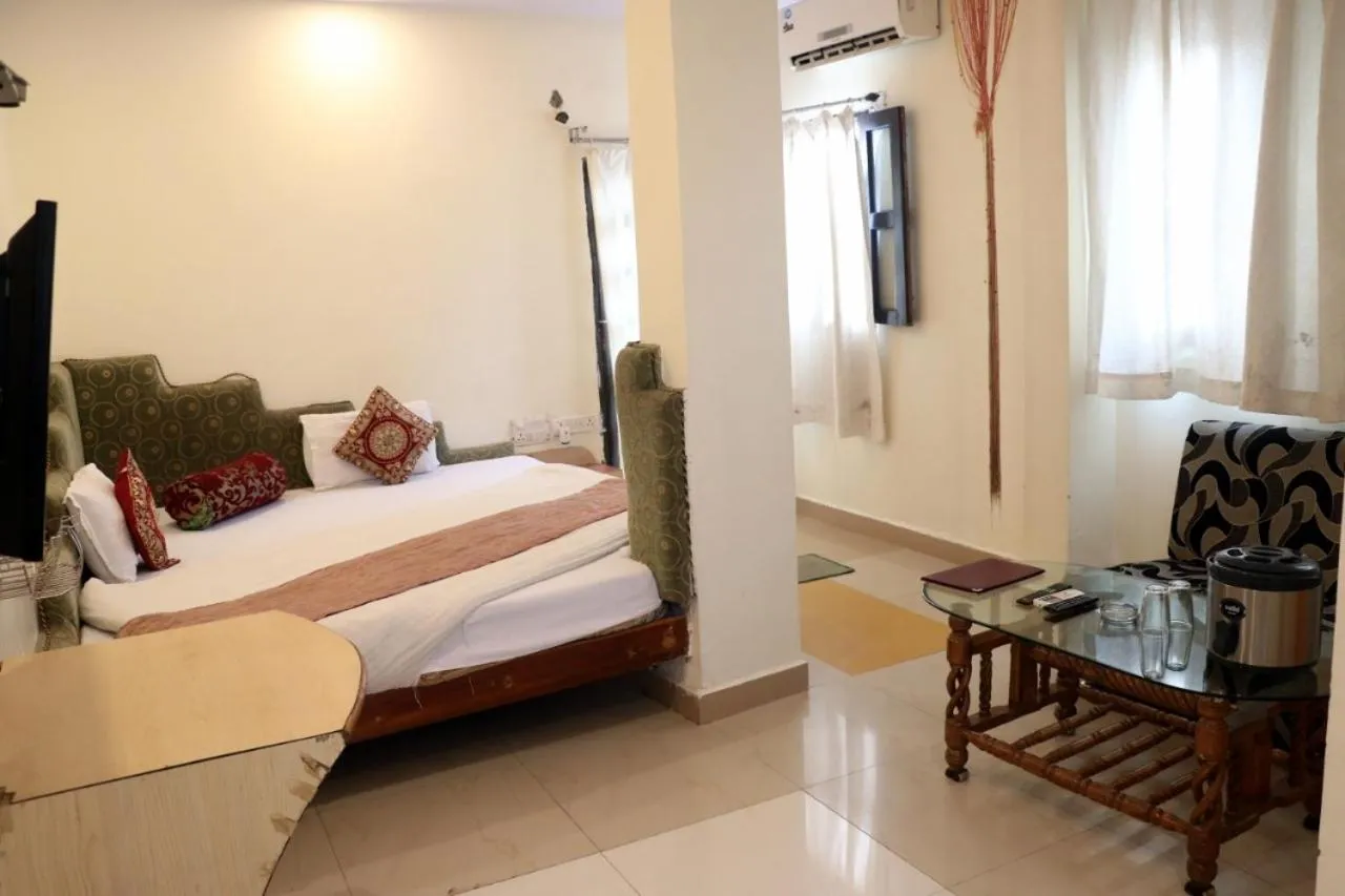 Bedroom, Bed in Hotel utkarsh