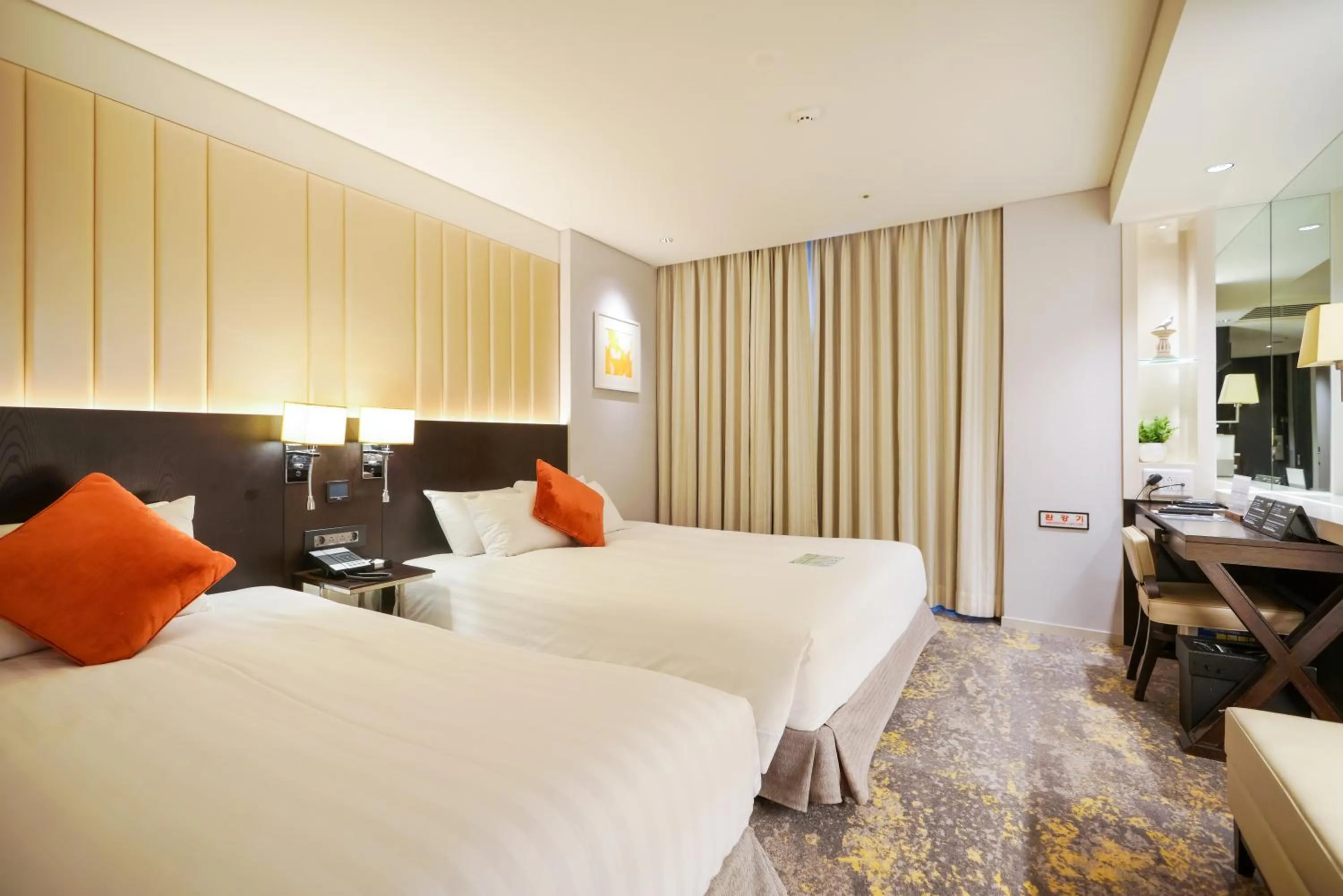 Bed in Solaria Nishitetsu Hotel Seoul Myeongdong - Renovated in 2025
