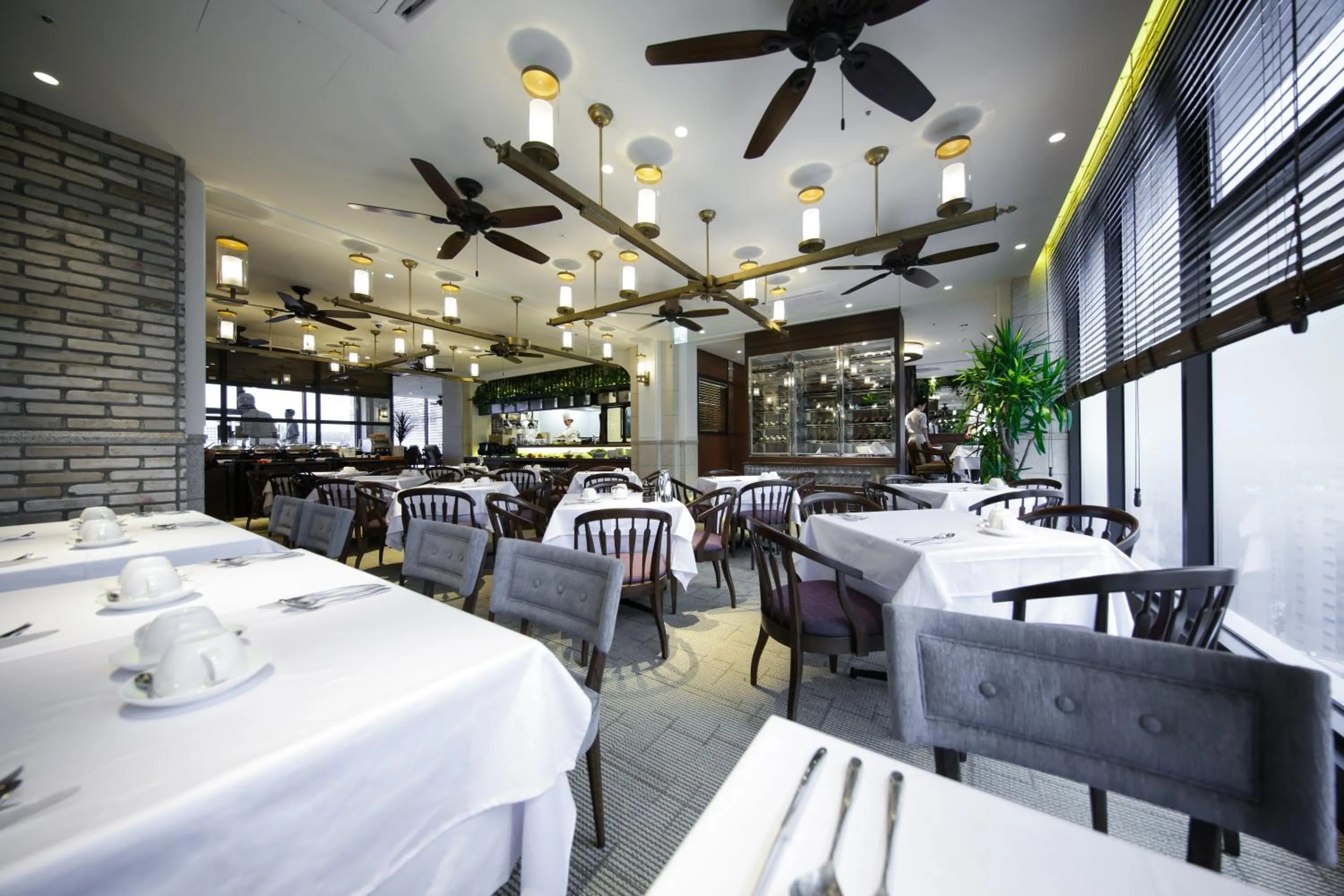 Restaurant/places to eat in Solaria Nishitetsu Hotel Seoul Myeongdong - Renovated in 2025