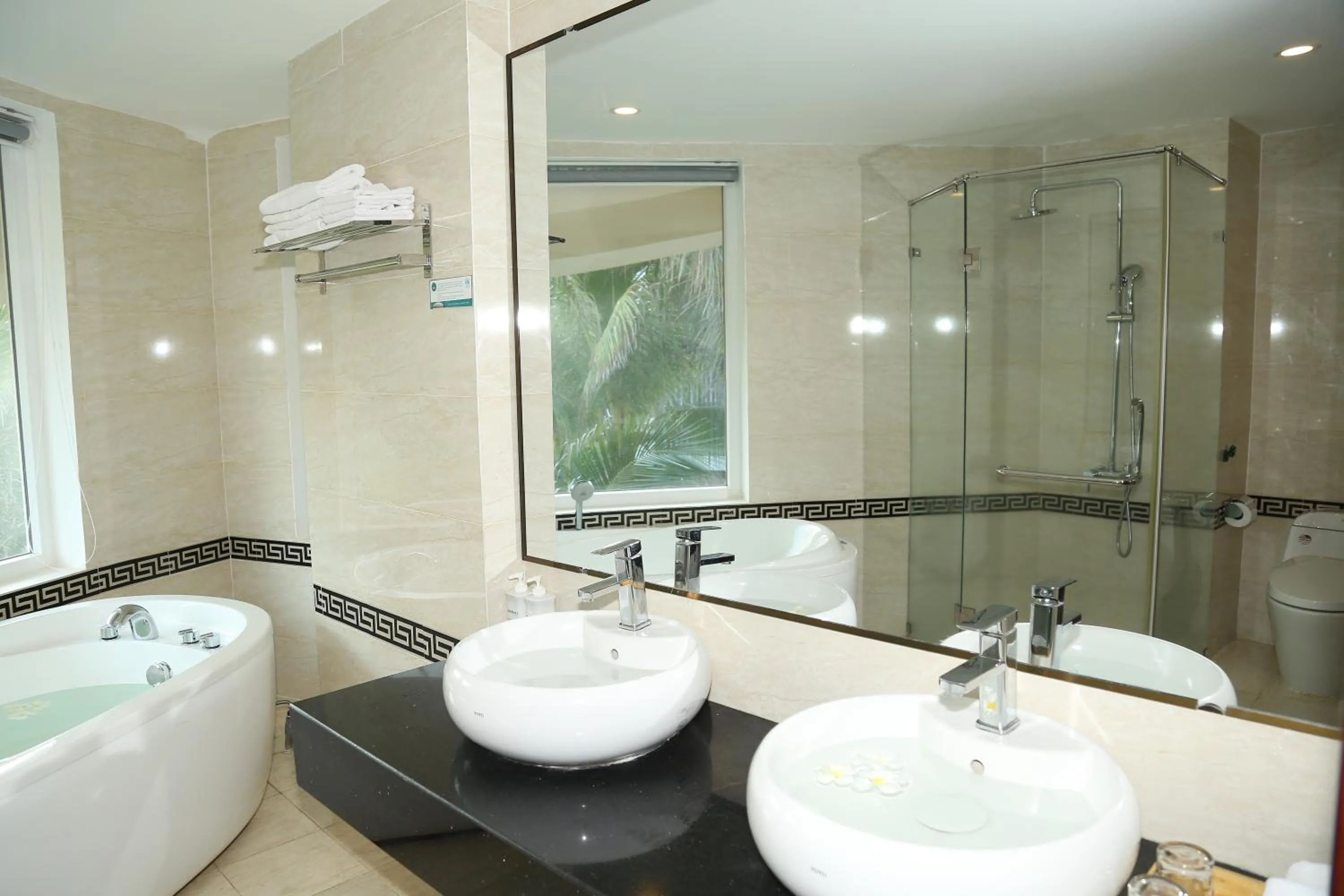 Bathroom in Sandunes Beach Resort & Spa