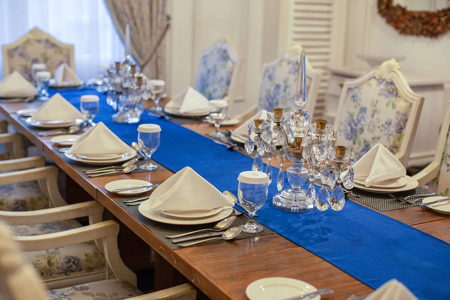 Restaurant/places to eat in THE 1O1 Bogor Suryakancana