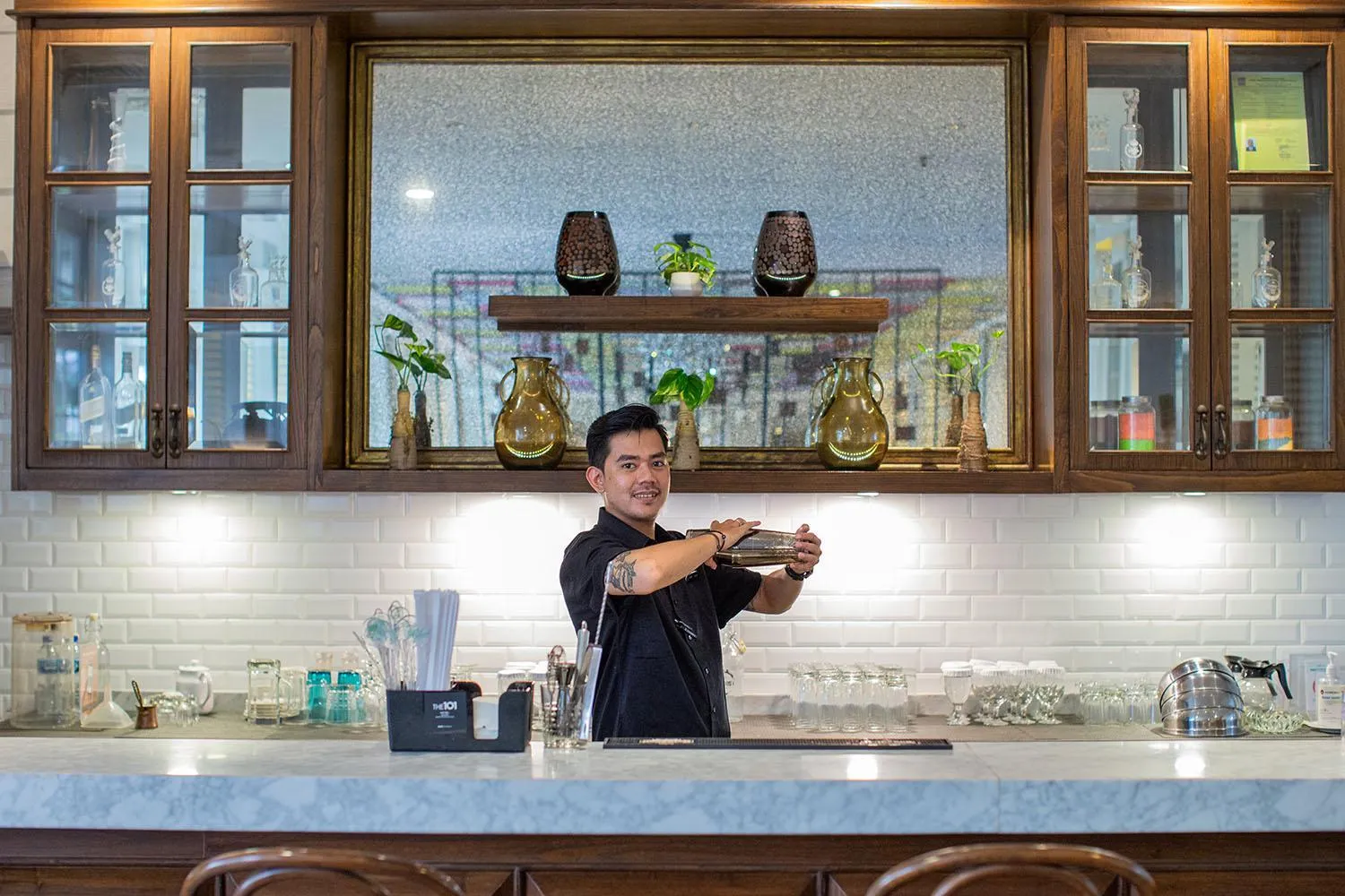 Lounge or bar in THE 1O1 Bogor Suryakancana