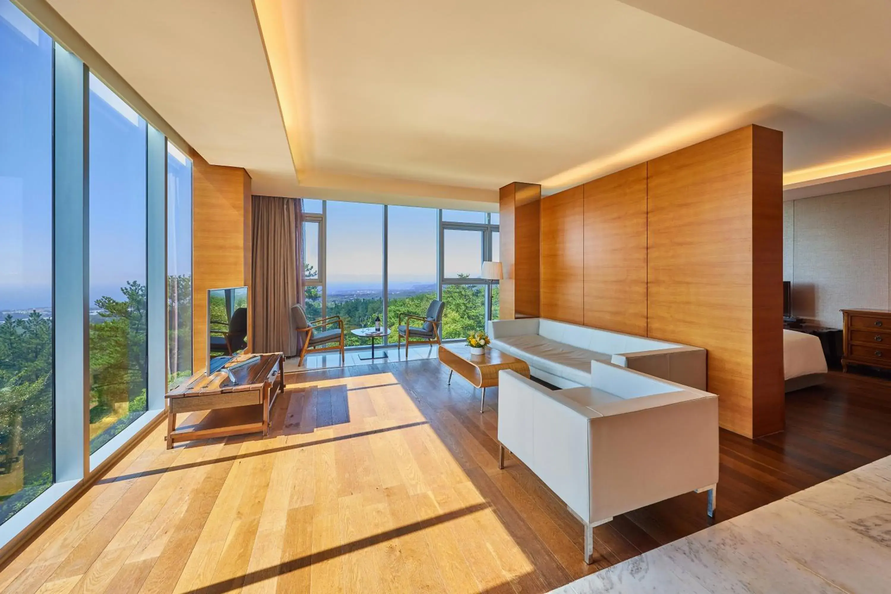 Parlor Suite + Breakfast for 2 (per night) in WE Hotel Jeju Parlor Suite + Breakfast for 2 (per night) in WE Hotel Jeju