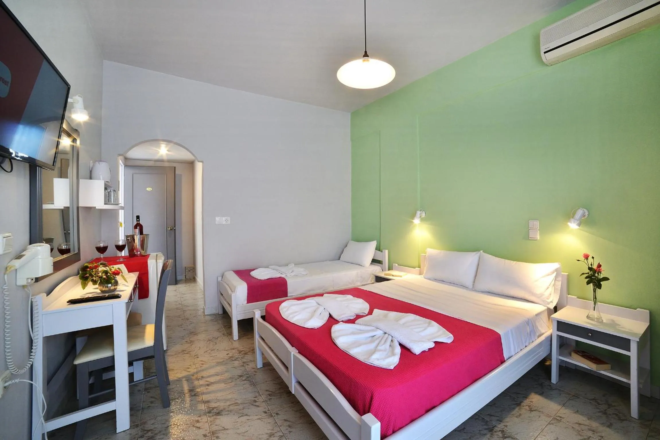 Breakfast, Bed in Nereides Hotel