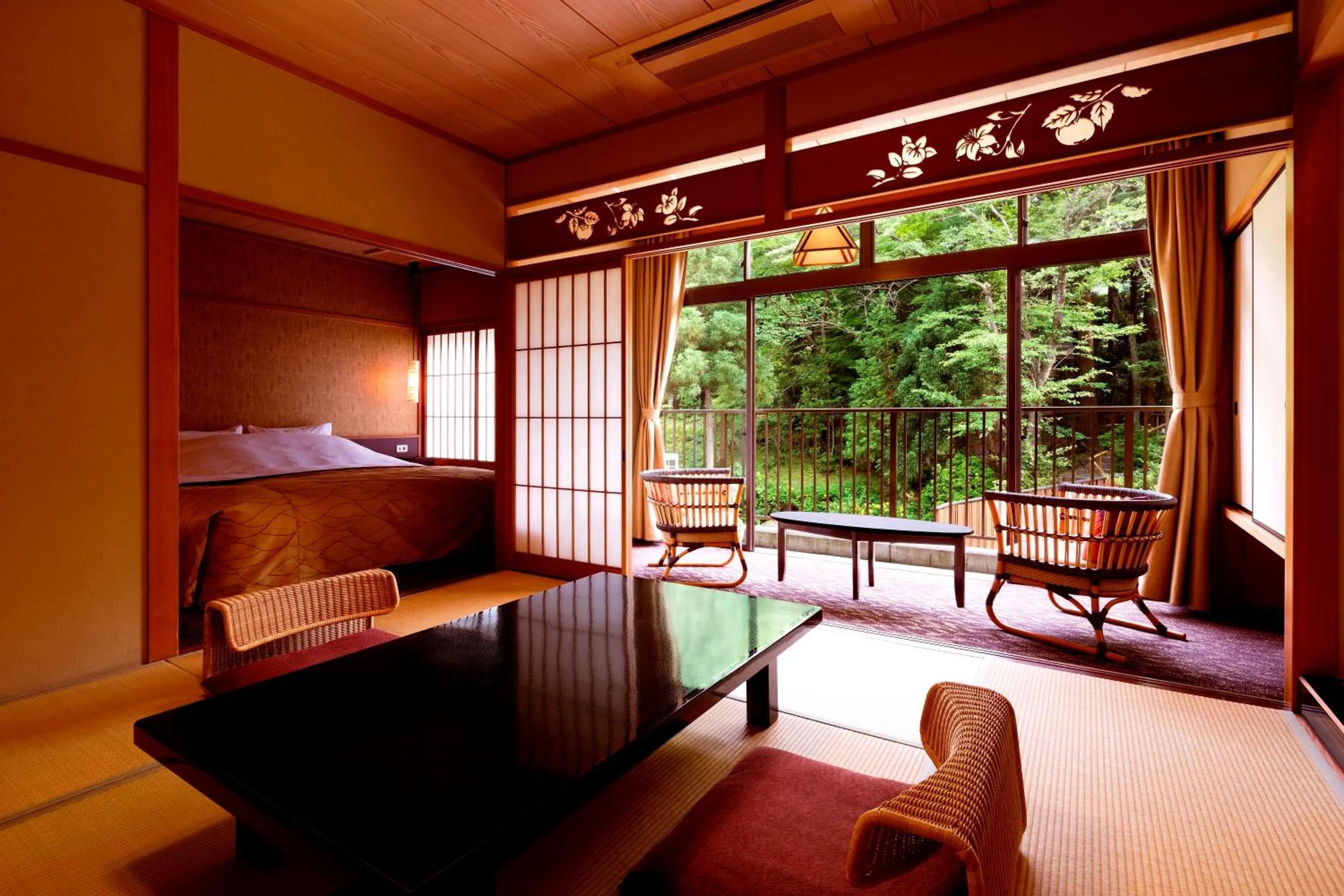 View (from property/room), Bed in Kyo Yunohana Resort Suisen