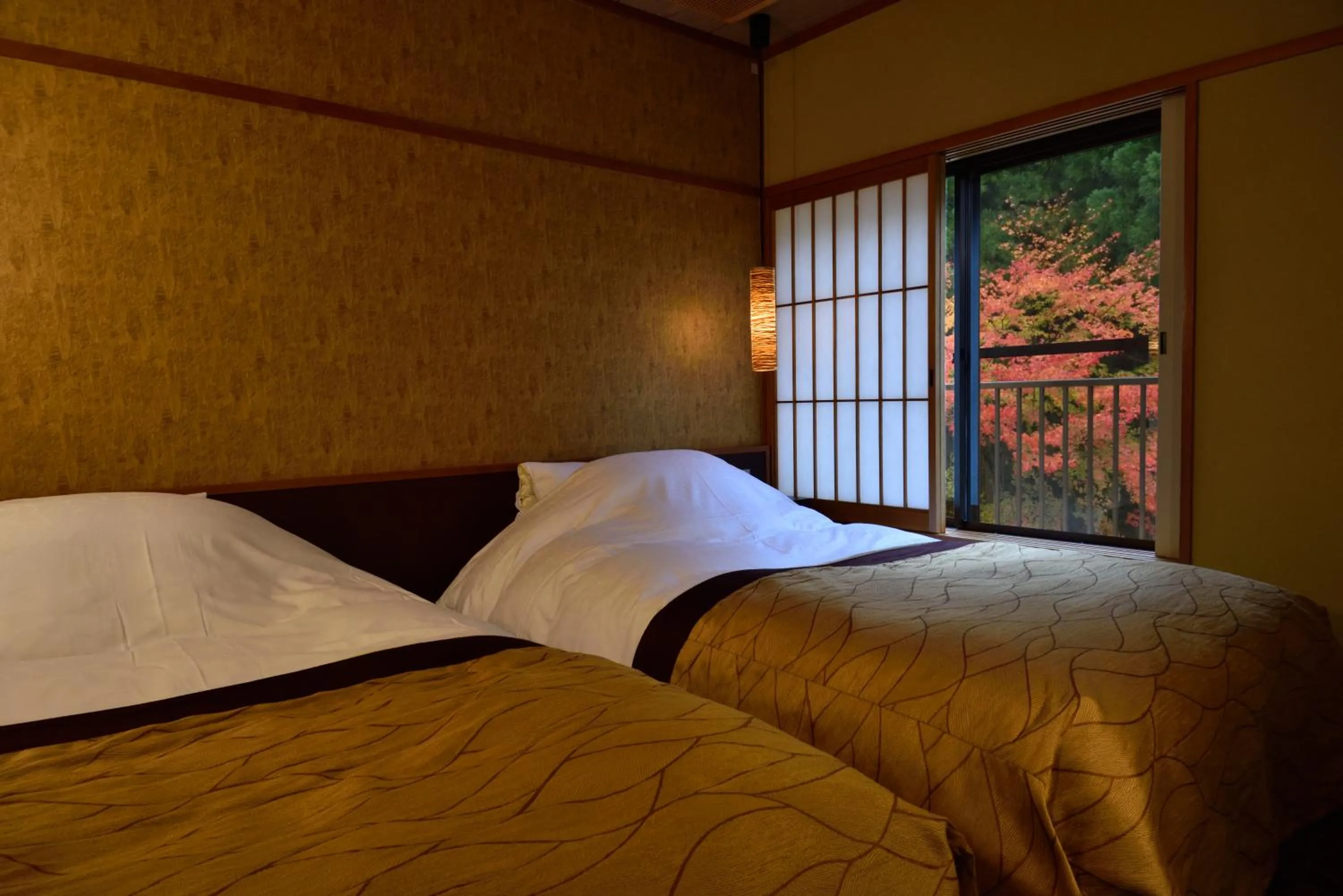 Bed in Kyo Yunohana Resort Suisen