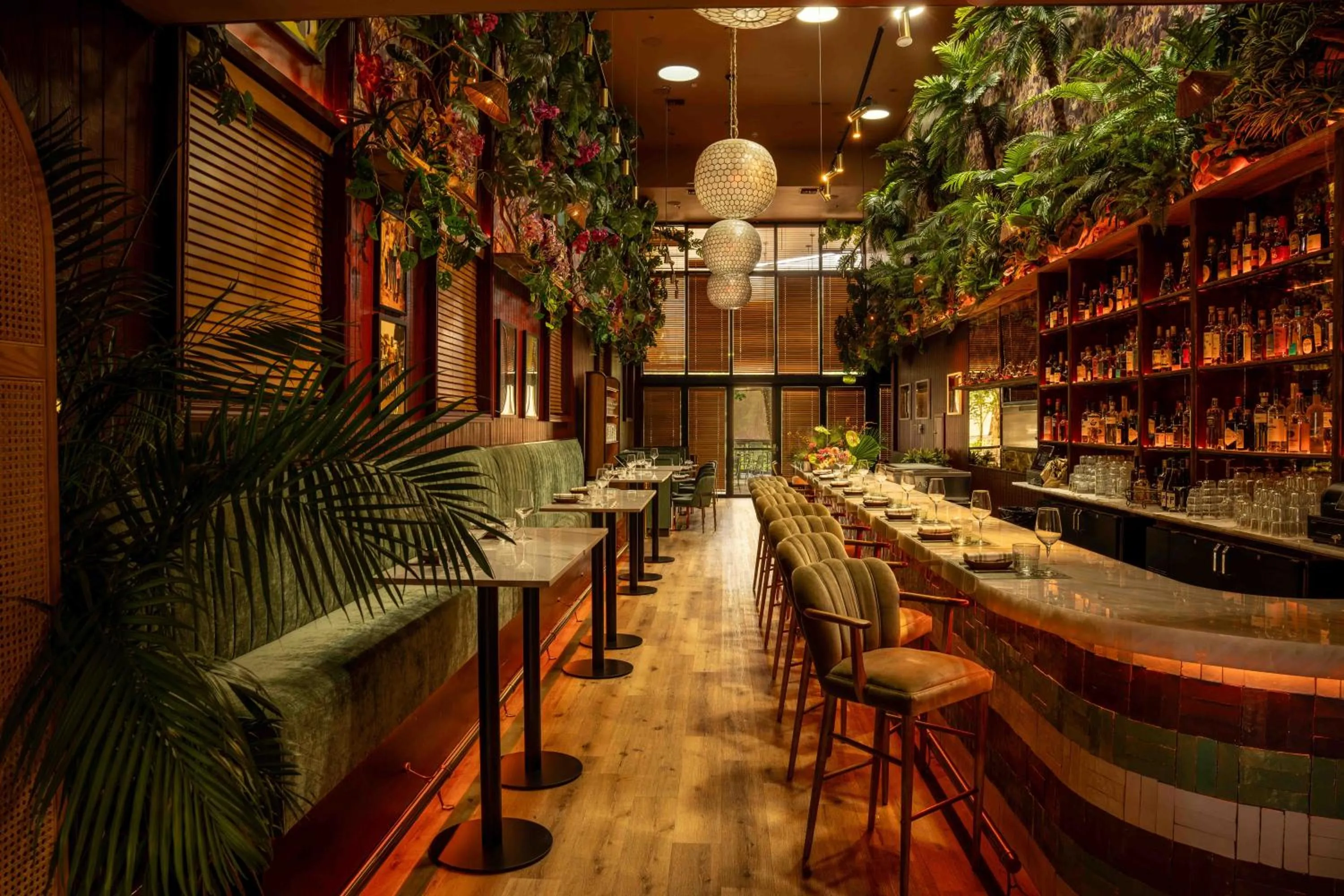 Restaurant/places to eat in The Daydrift