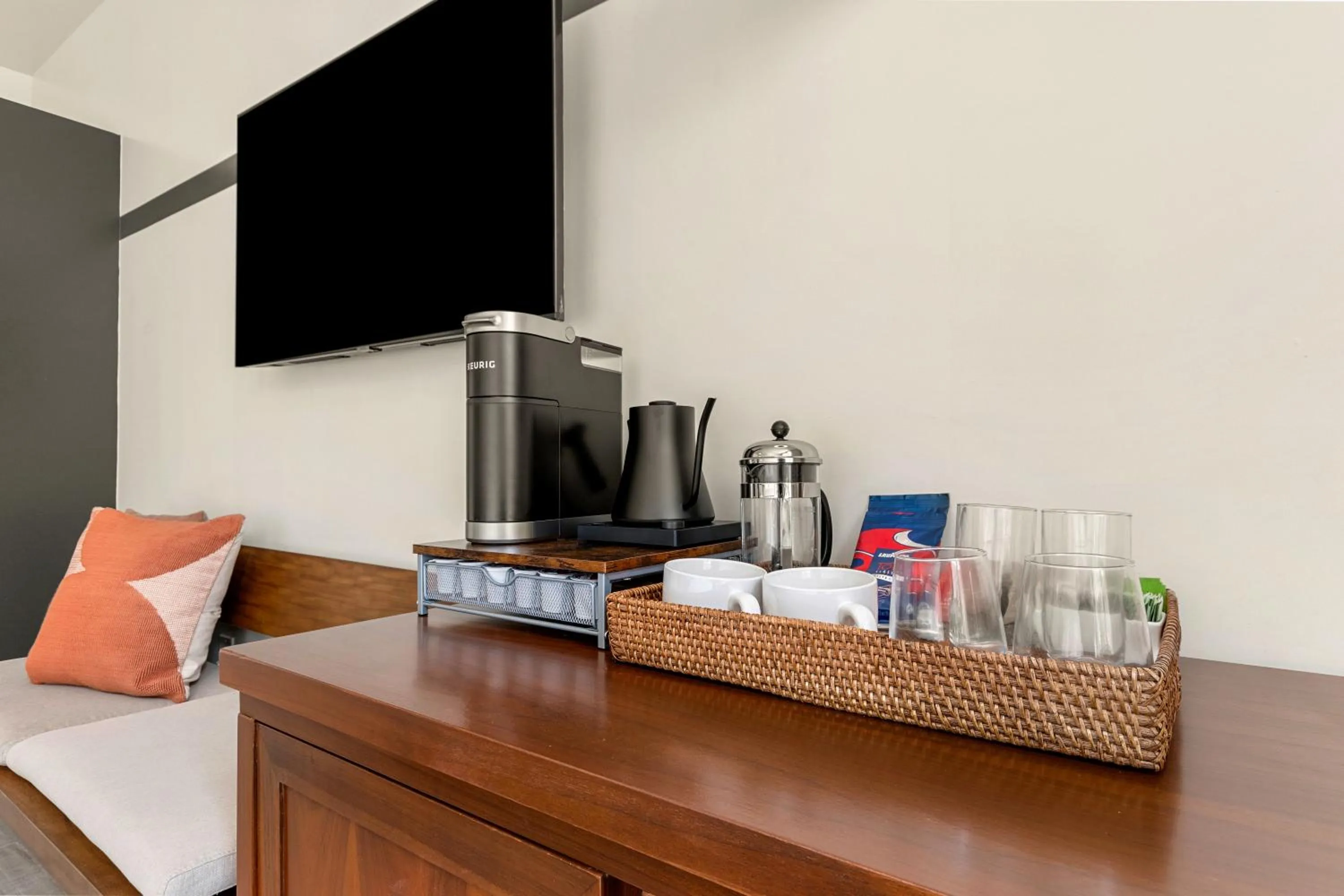 TV and multimedia in The Daydrift