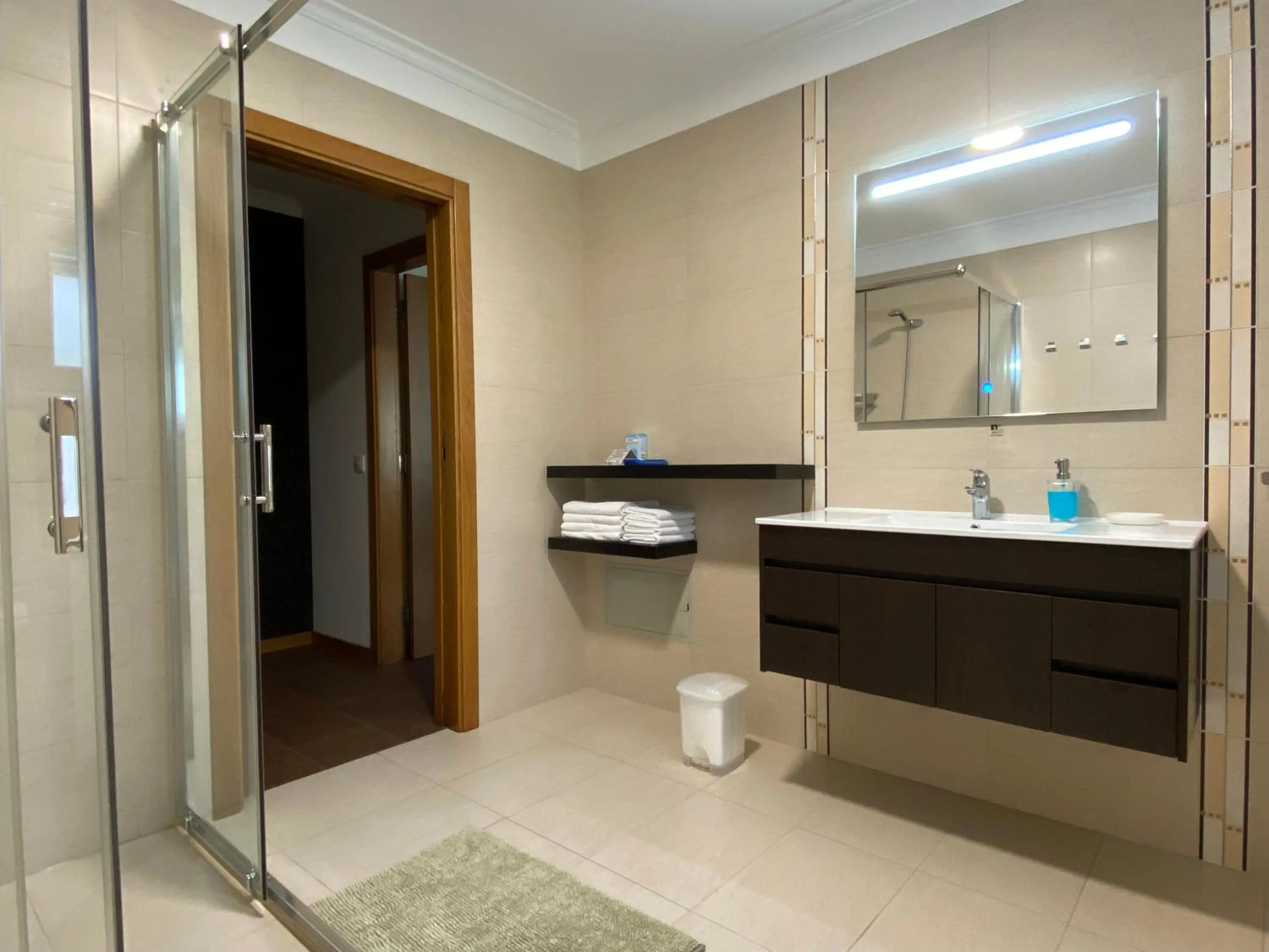 Shower in Casa Carvalhal - Adults Only