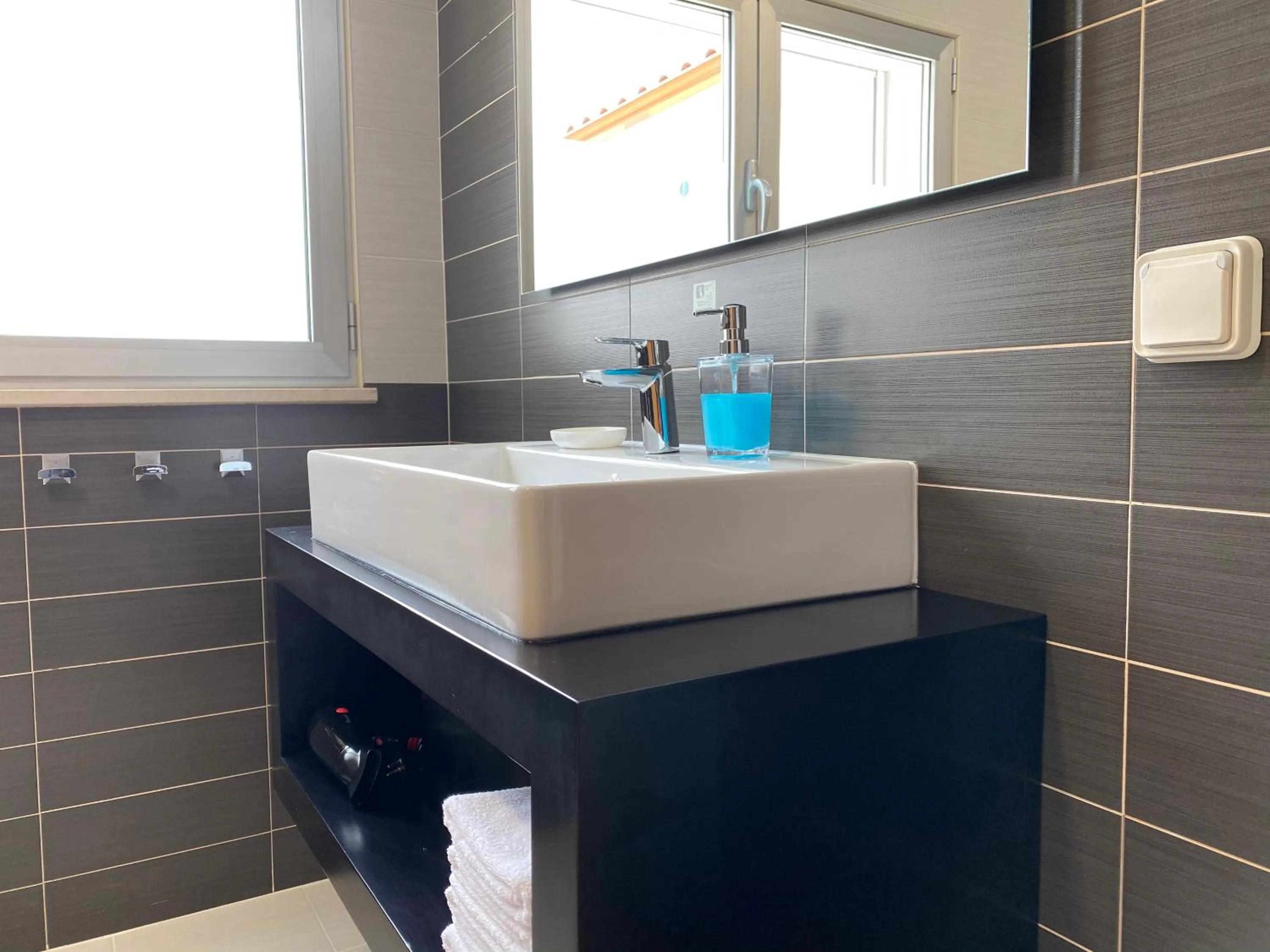 Shower in Casa Carvalhal - Adults Only