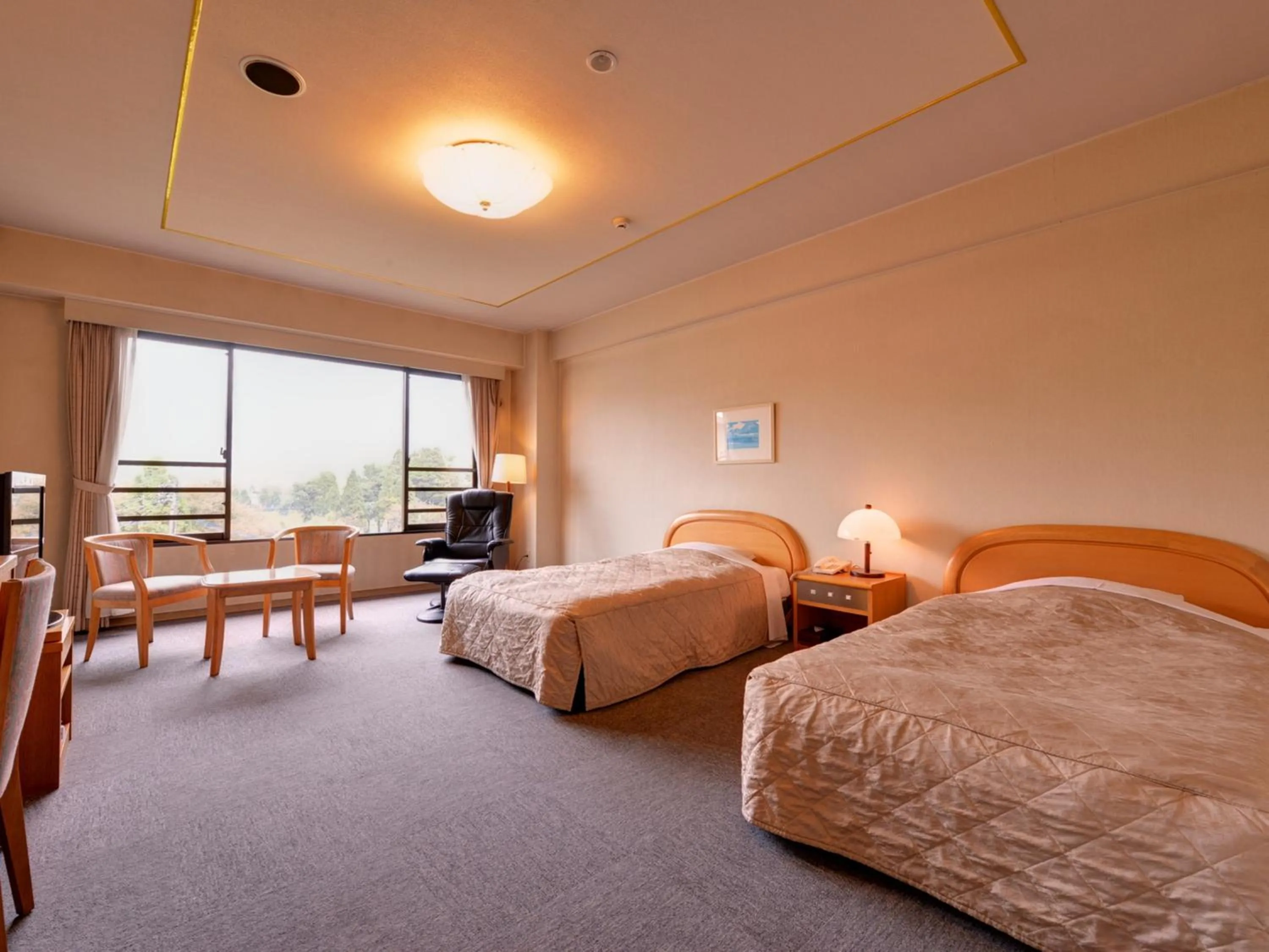 Photo of the whole room, Bed in Yufuin Sansuikan