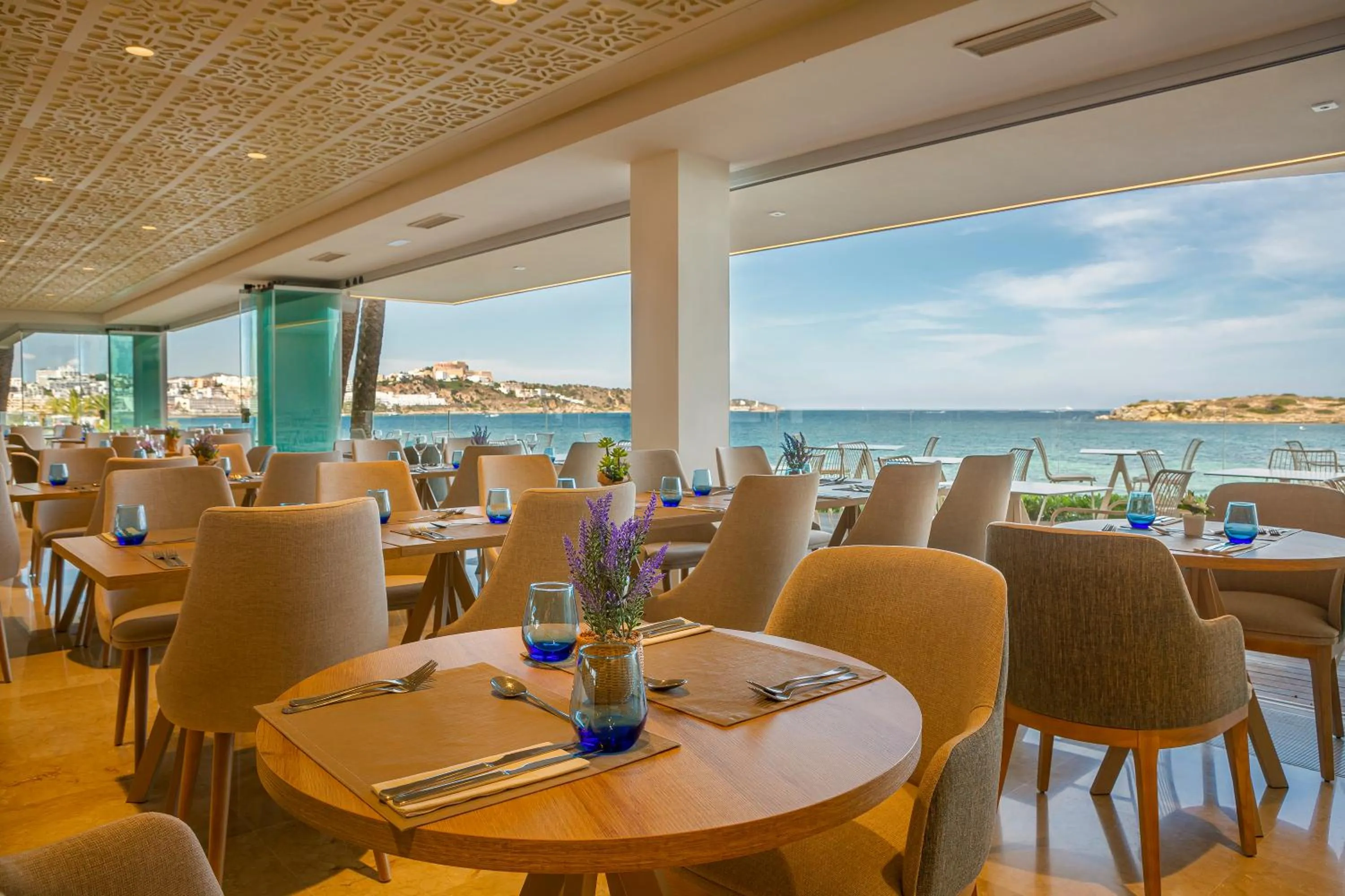Restaurant/places to eat in Hotel Torre del Mar - Ibiza