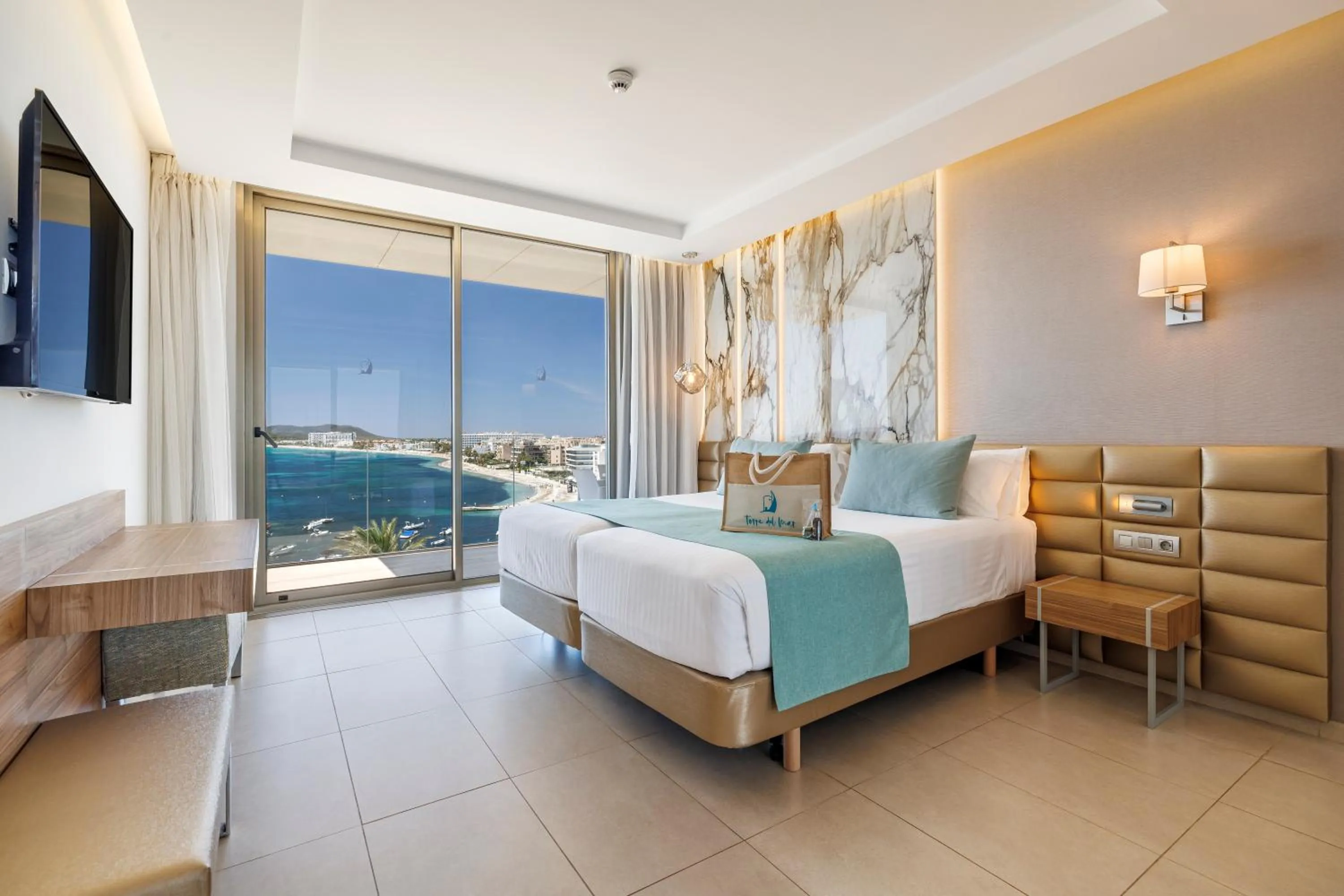 Photo of the whole room, Bed in Hotel Torre del Mar - Ibiza