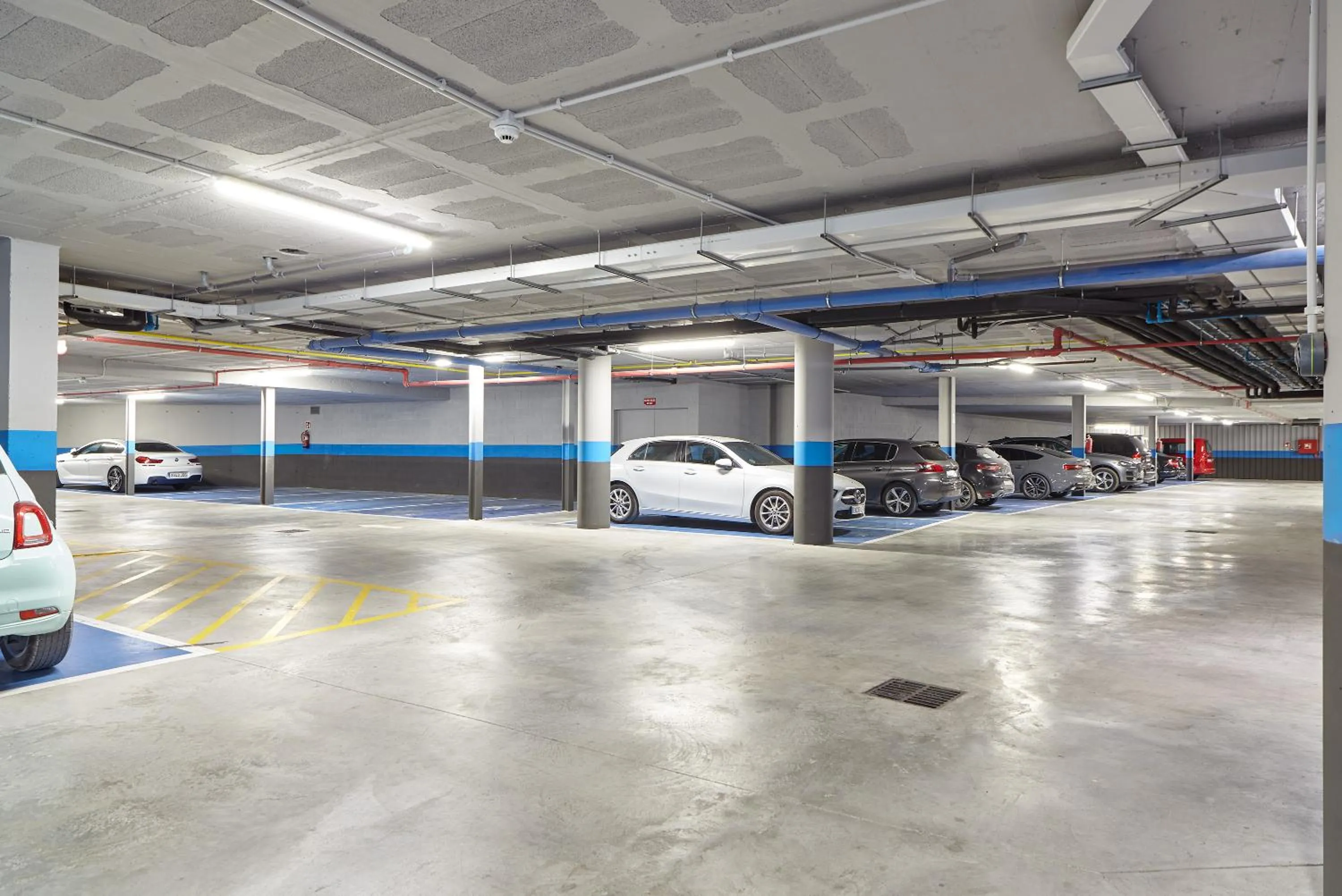 Parking in Hotel Torre del Mar - Ibiza