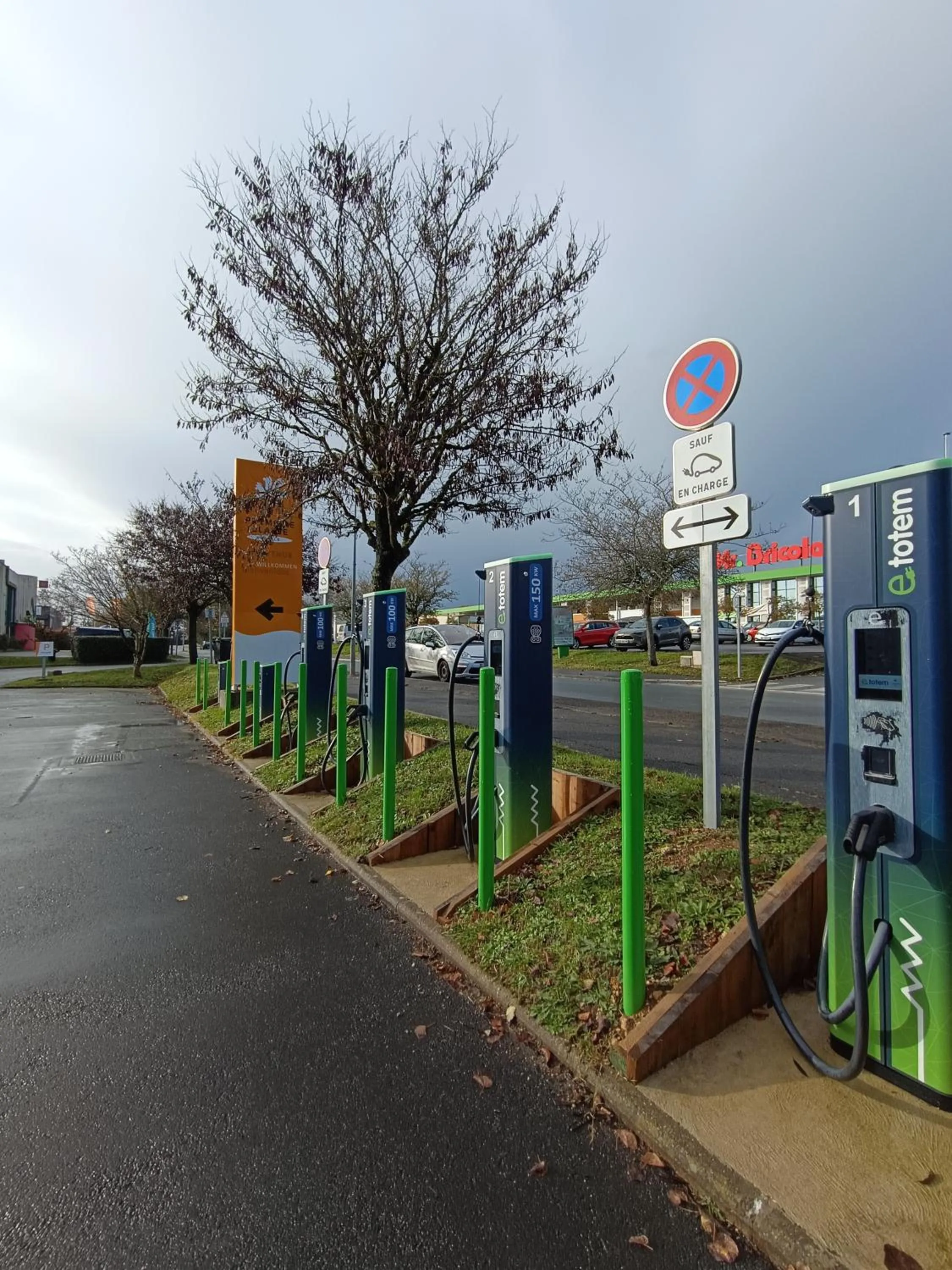 Property building in Premiere Classe Saintes