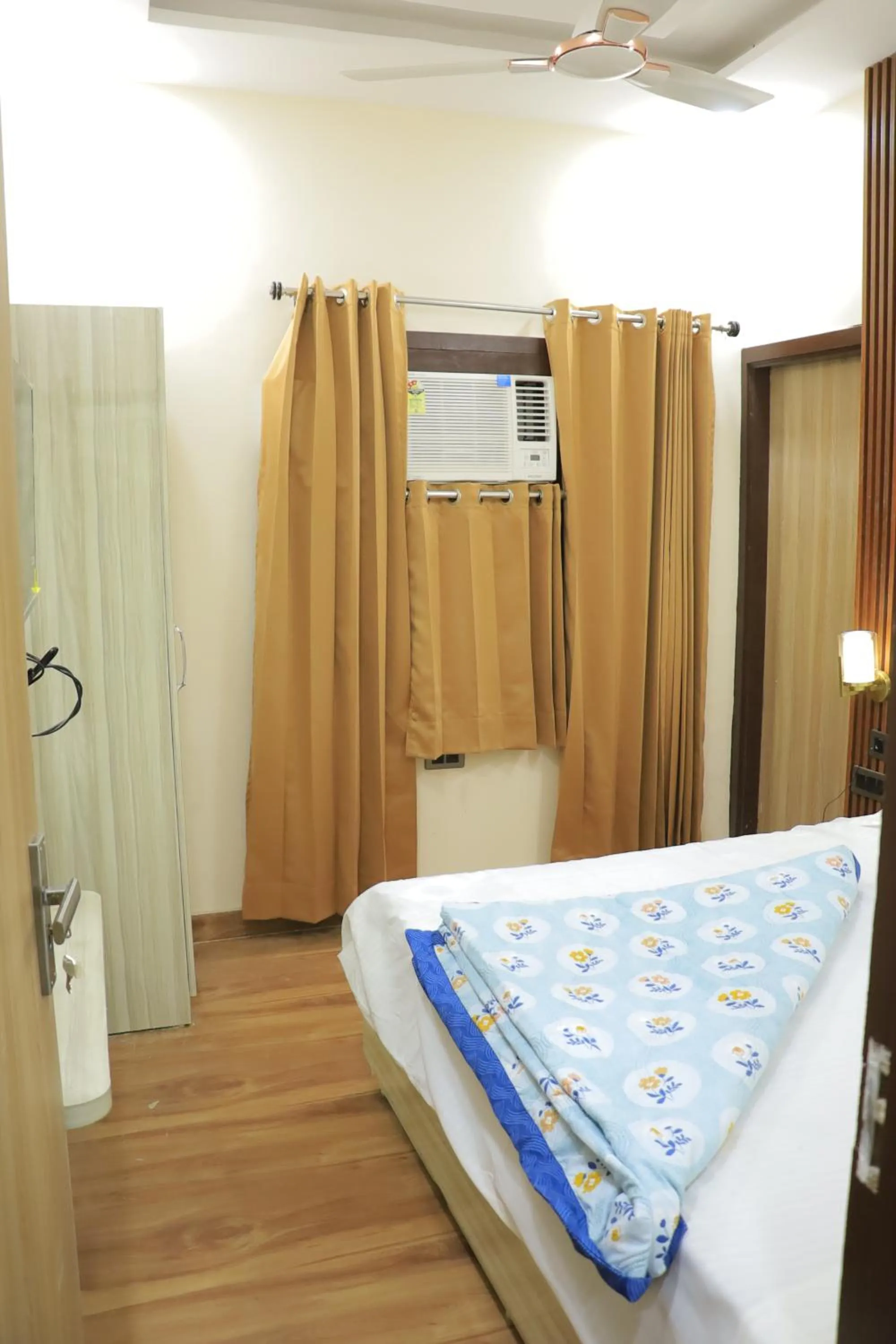 Bed in The Amritsar View near Golden temple