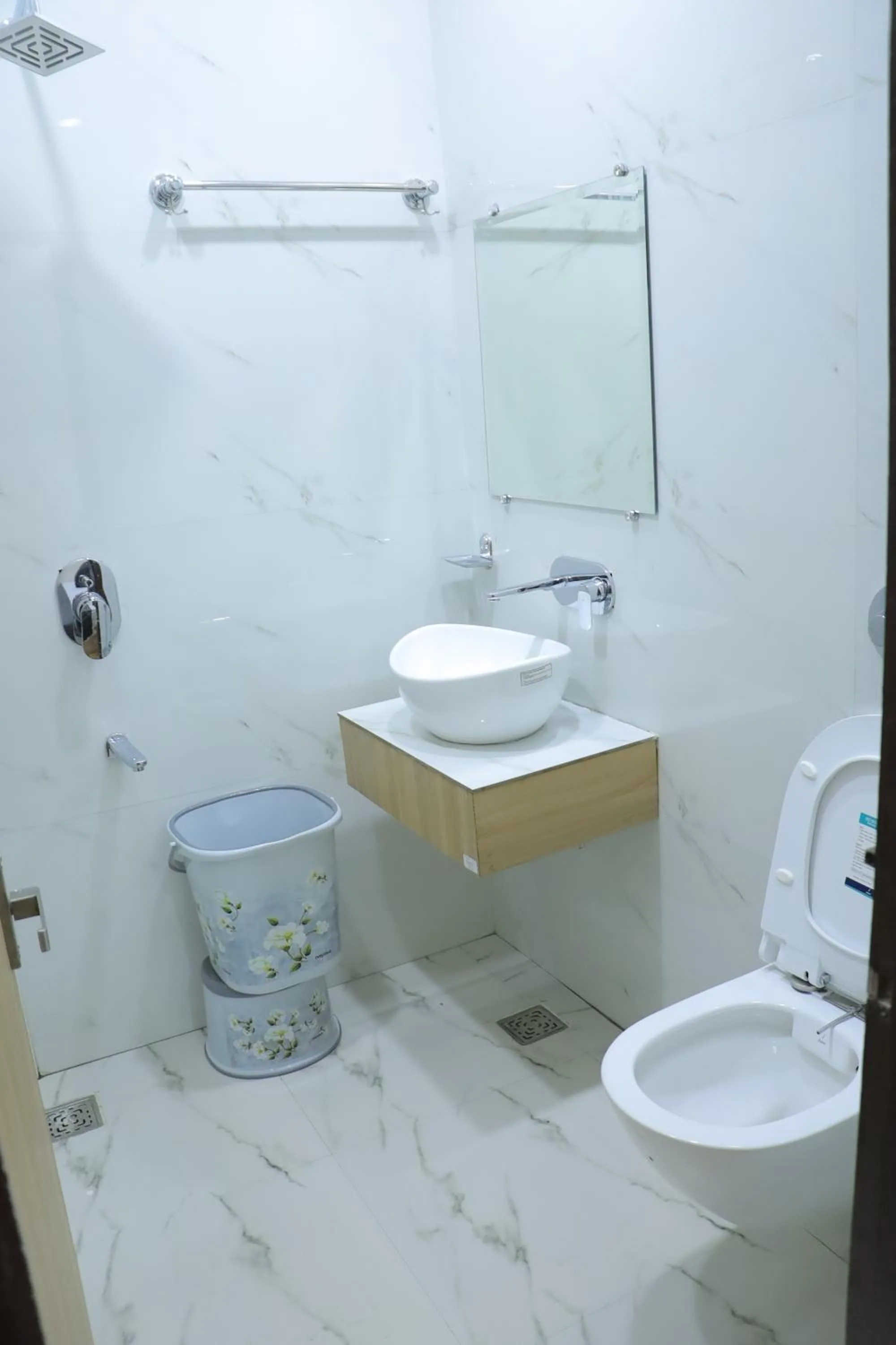 Toilet in The Amritsar View near Golden temple