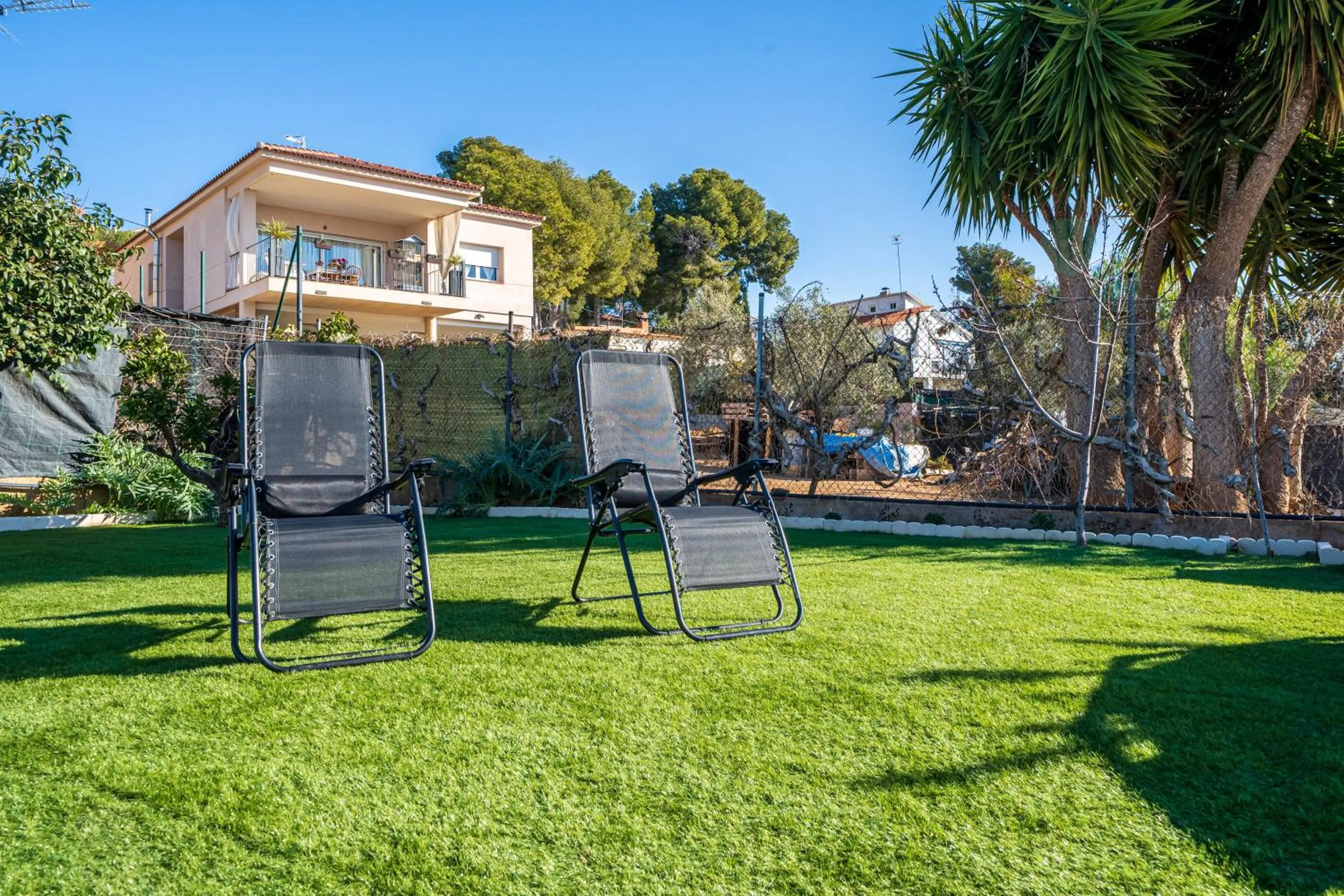 Property building in Escapada de ciudad al aire libre