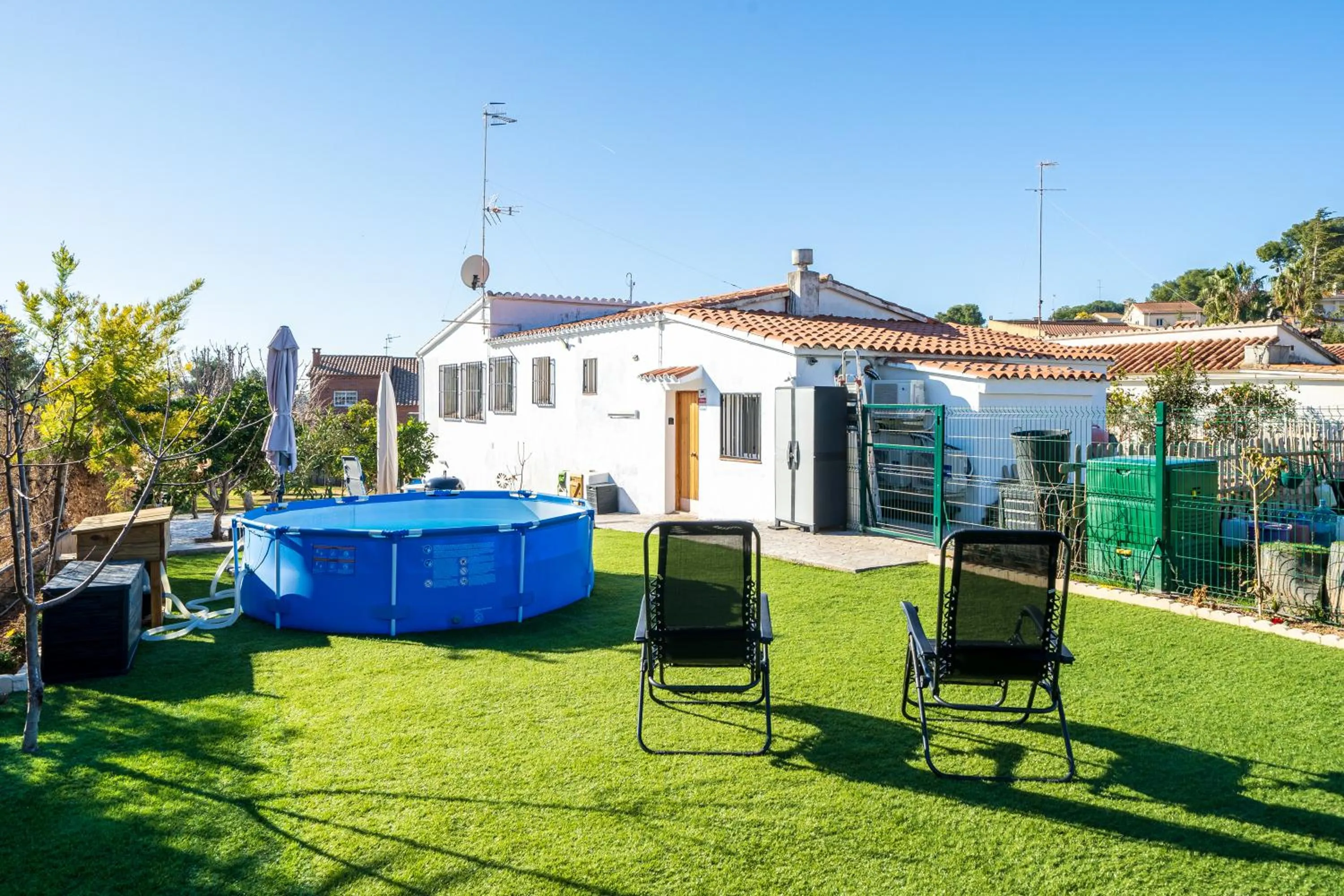 Property building in Escapada de ciudad al aire libre