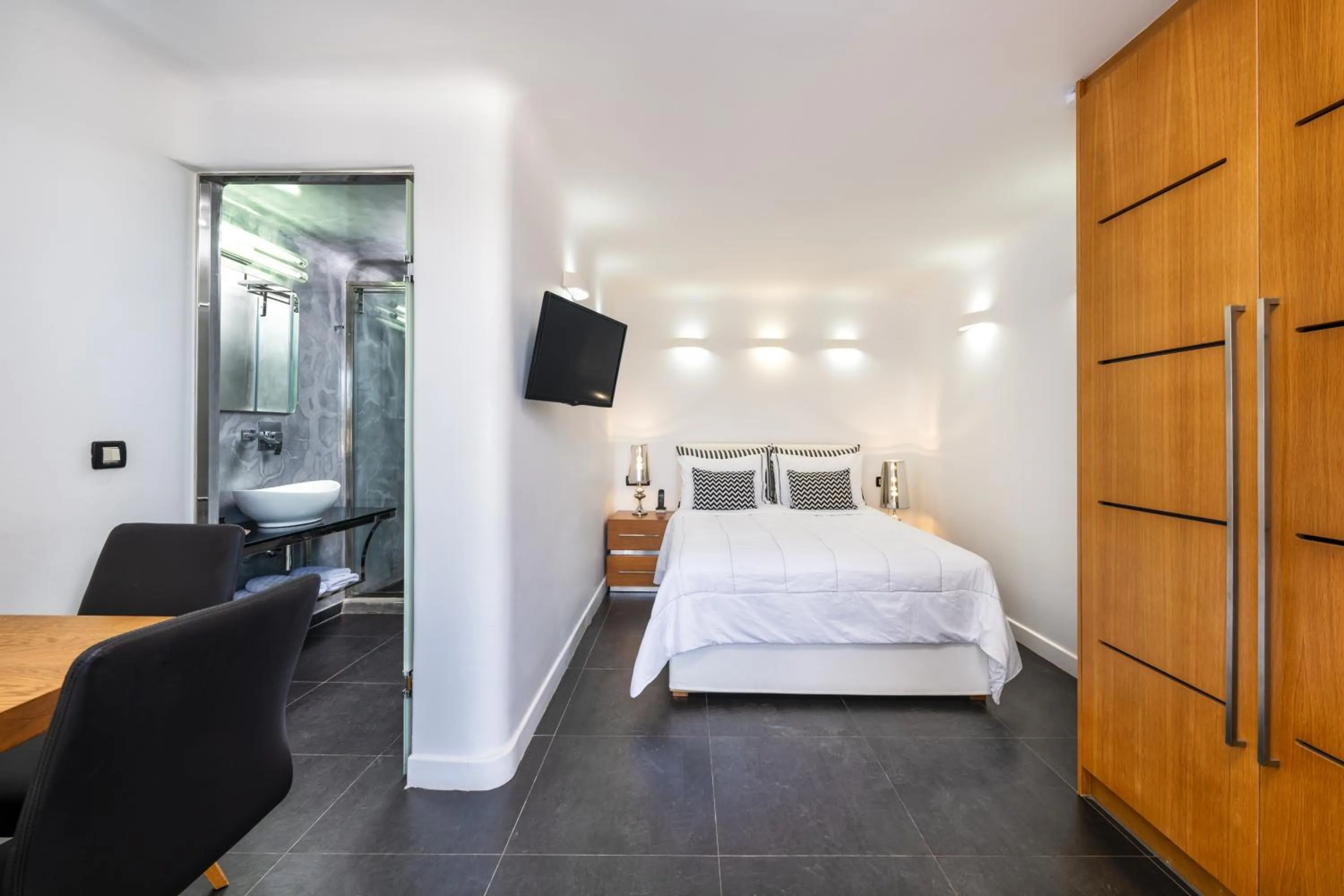 Photo of the whole room, Bed in Elea Resort - Adults Only