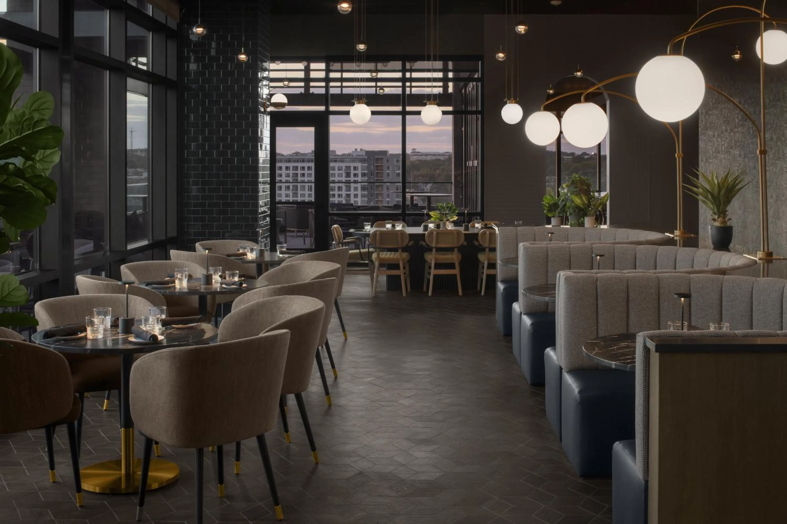 Restaurant/places to eat in Hyatt House Raleigh Downtown/Seaboard Station