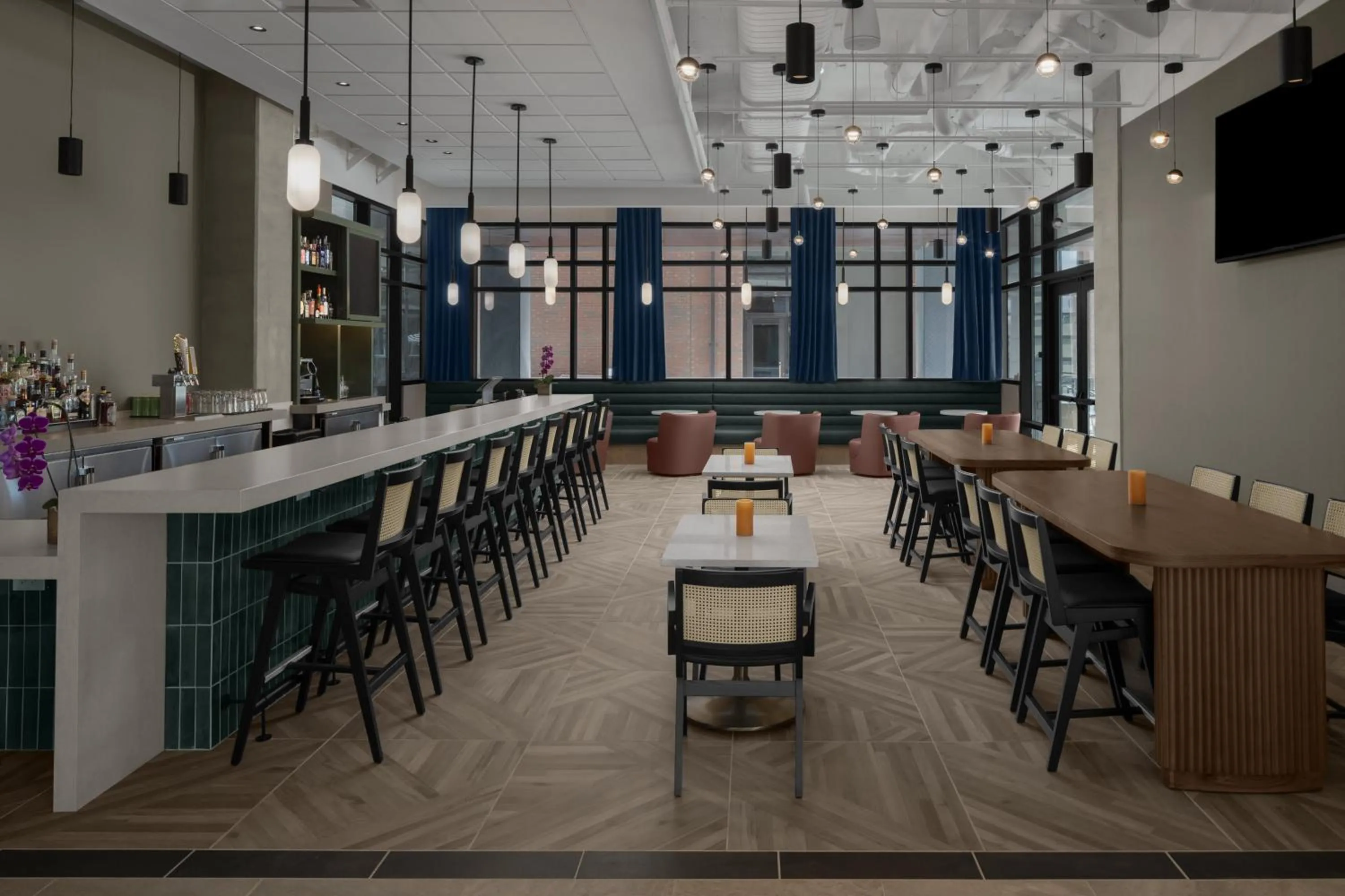 Restaurant/places to eat in Hyatt House Raleigh Downtown/Seaboard Station