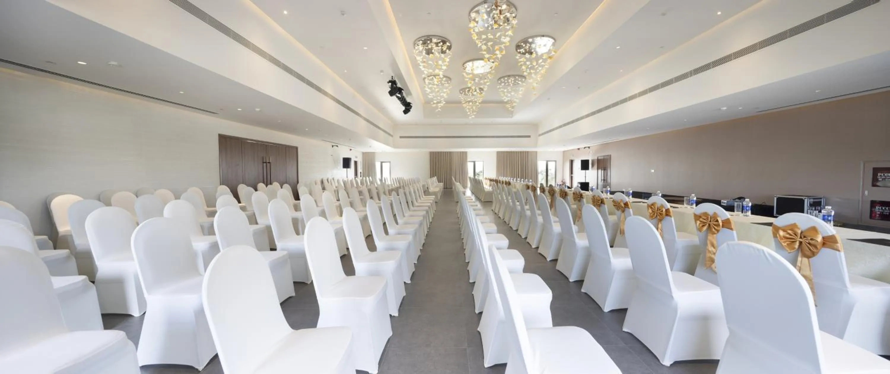 Meeting/conference room in Iconic Long Hai Hotel