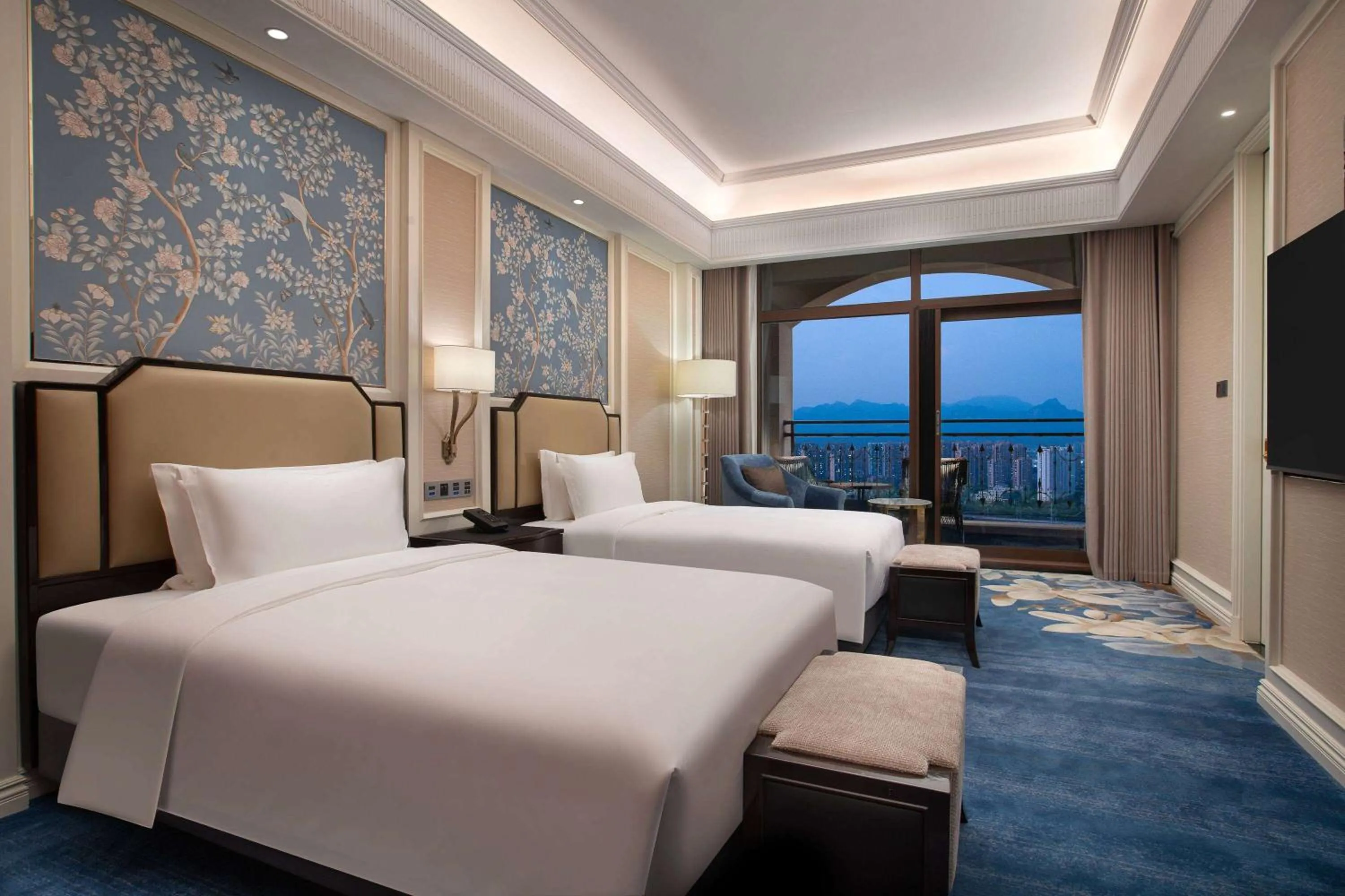 Photo of the whole room in Wyndham Taian West