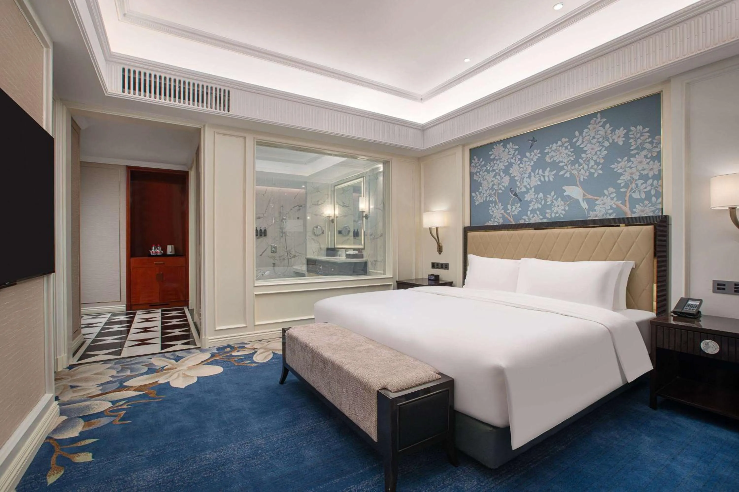 Photo of the whole room in Wyndham Taian West