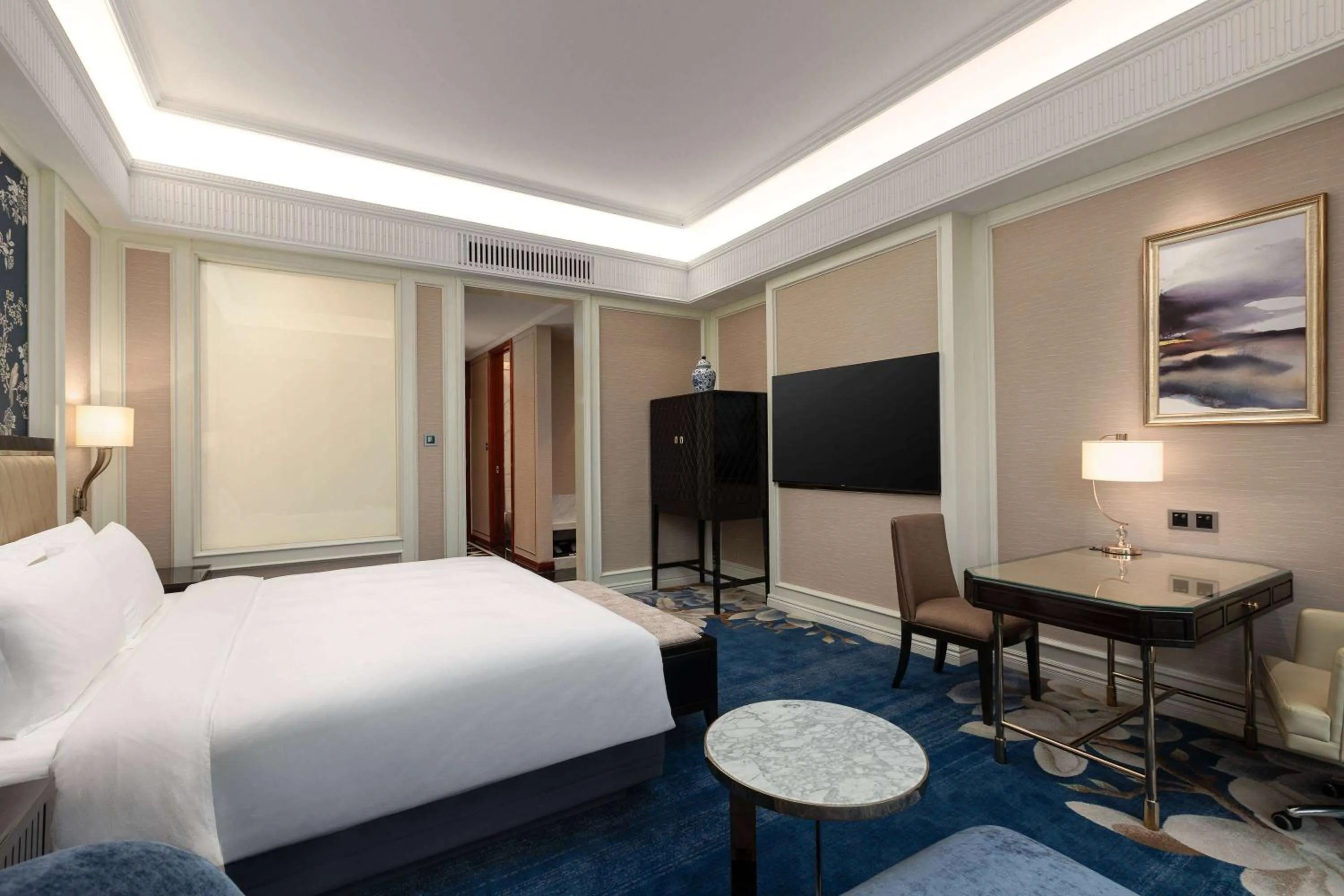 Photo of the whole room in Wyndham Taian West