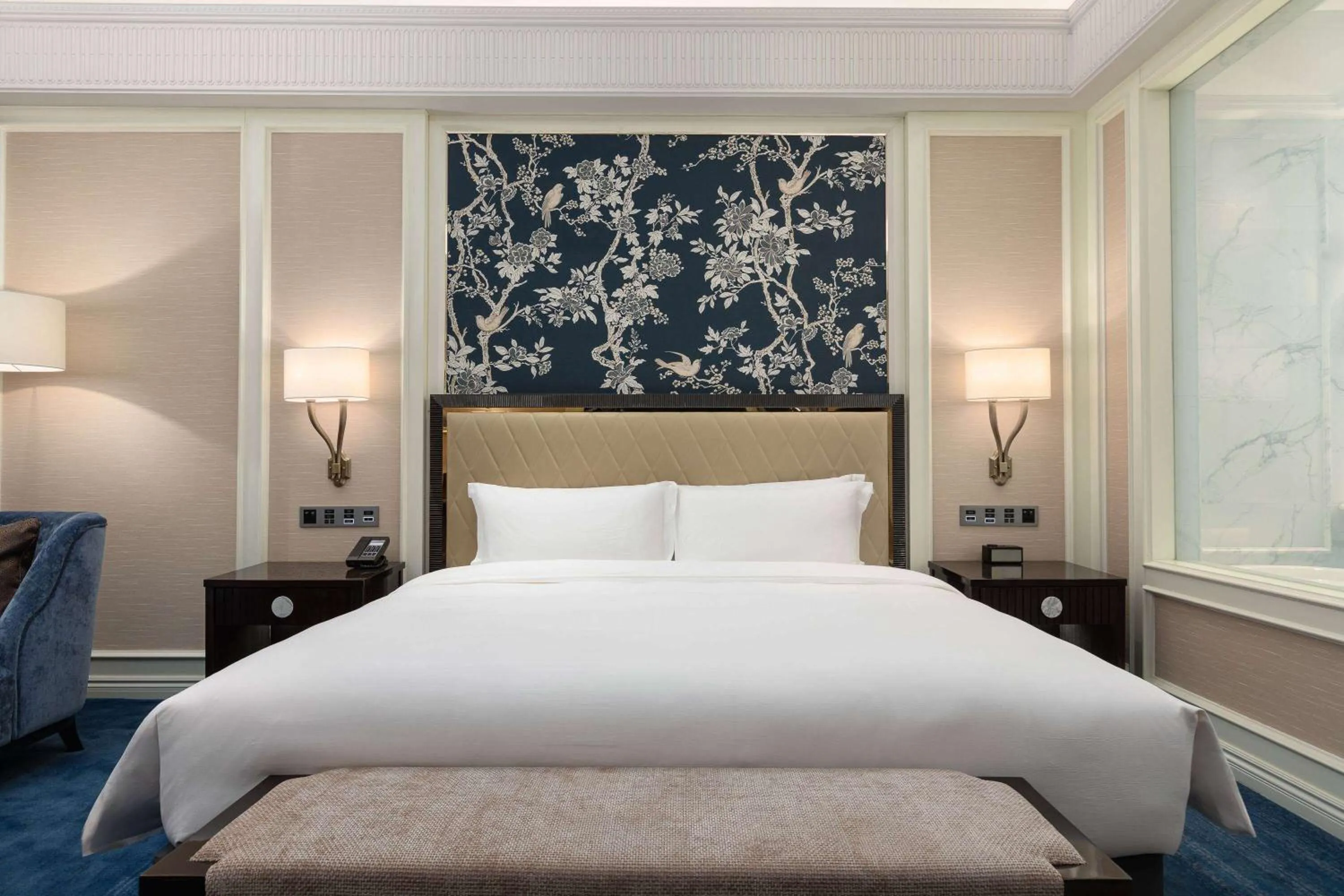 Photo of the whole room in Wyndham Taian West