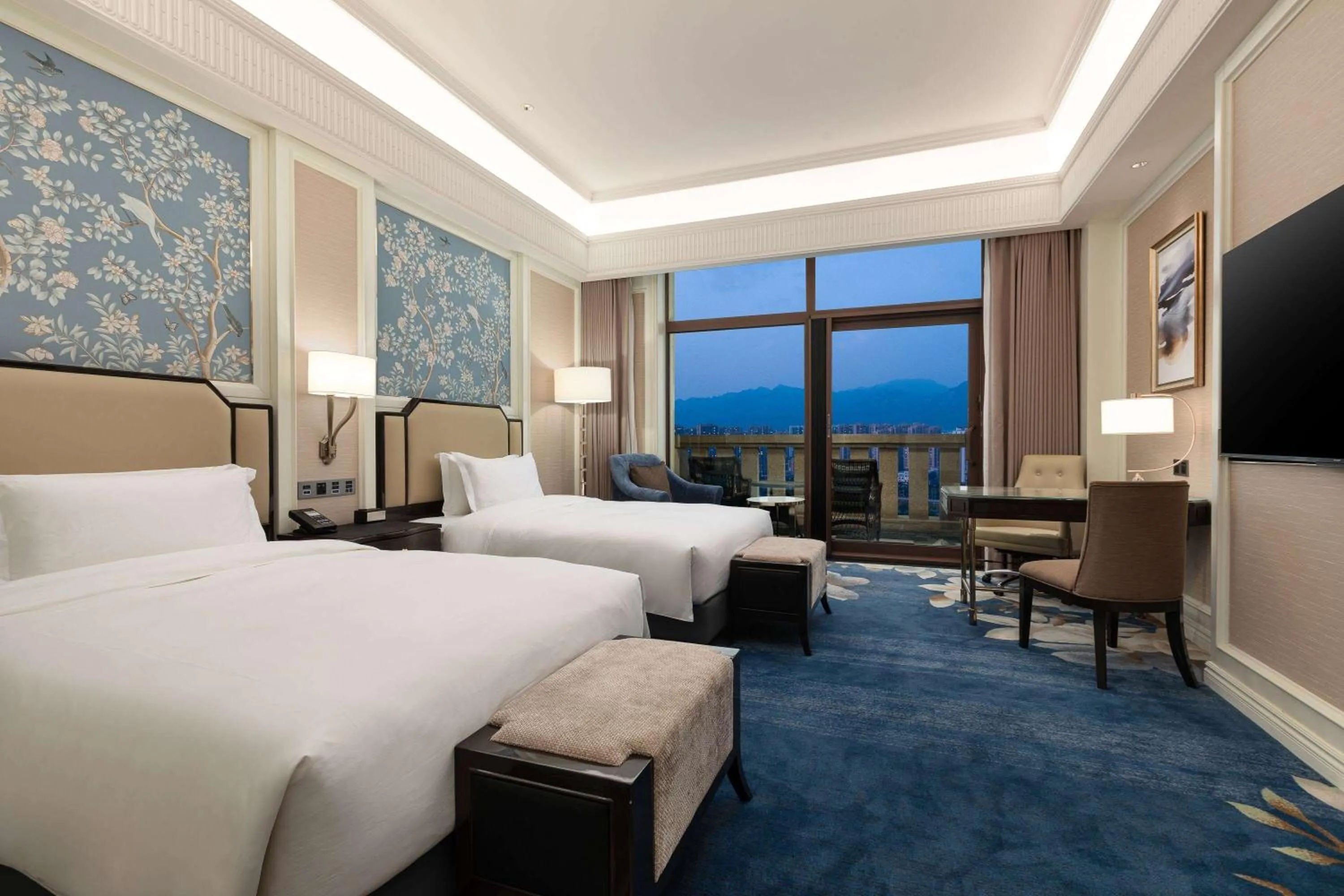 Photo of the whole room in Wyndham Taian West