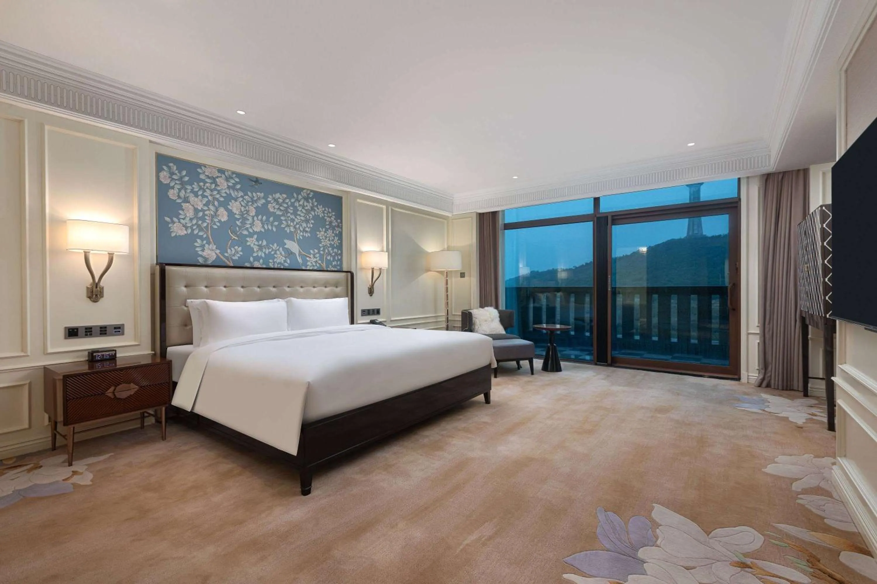 Photo of the whole room in Wyndham Taian West