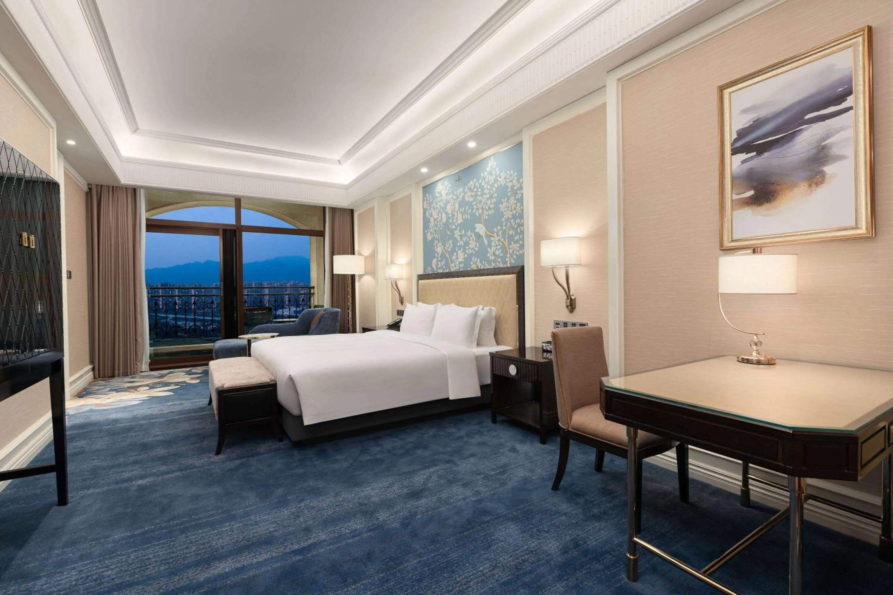 Photo of the whole room in Wyndham Taian West