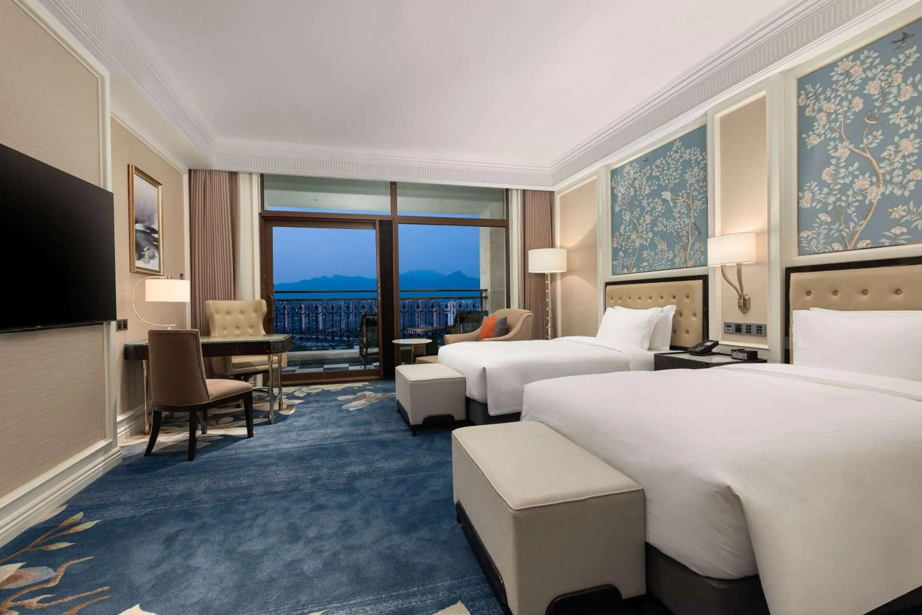 Photo of the whole room in Wyndham Taian West